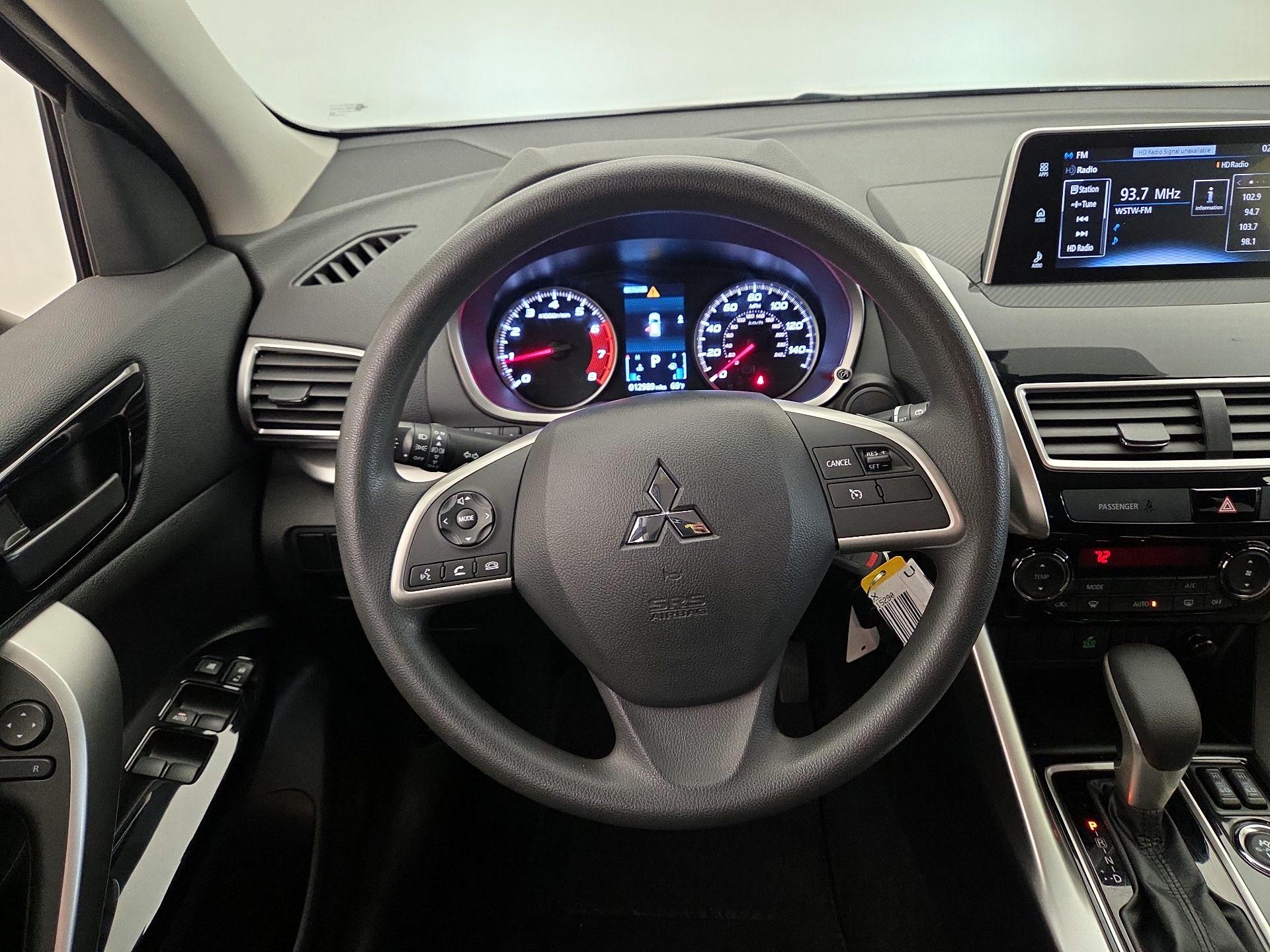 Thumbnail: 2020 Mitsubishi Eclipse Cross - 10