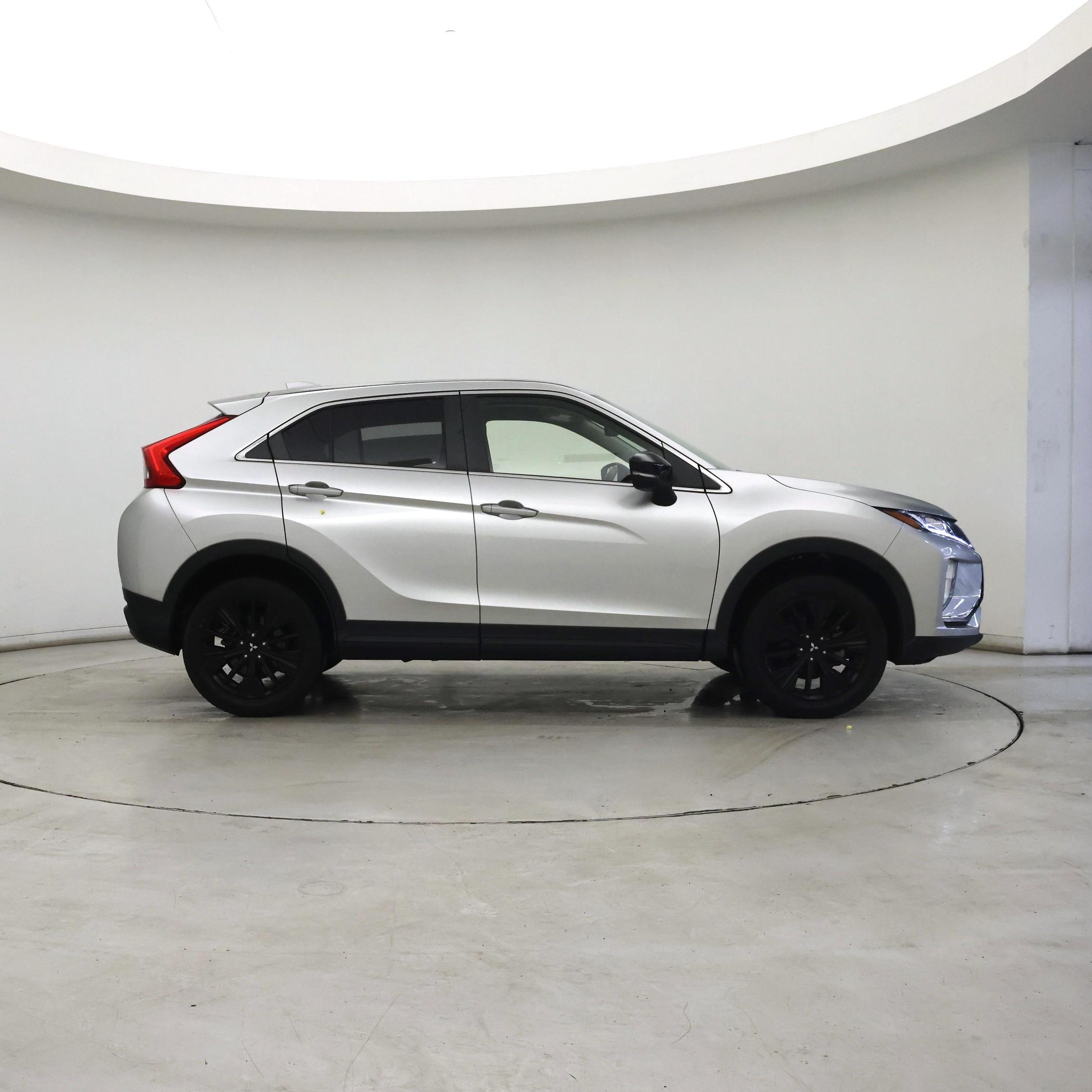 Thumbnail: 2020 Mitsubishi Eclipse Cross - 7