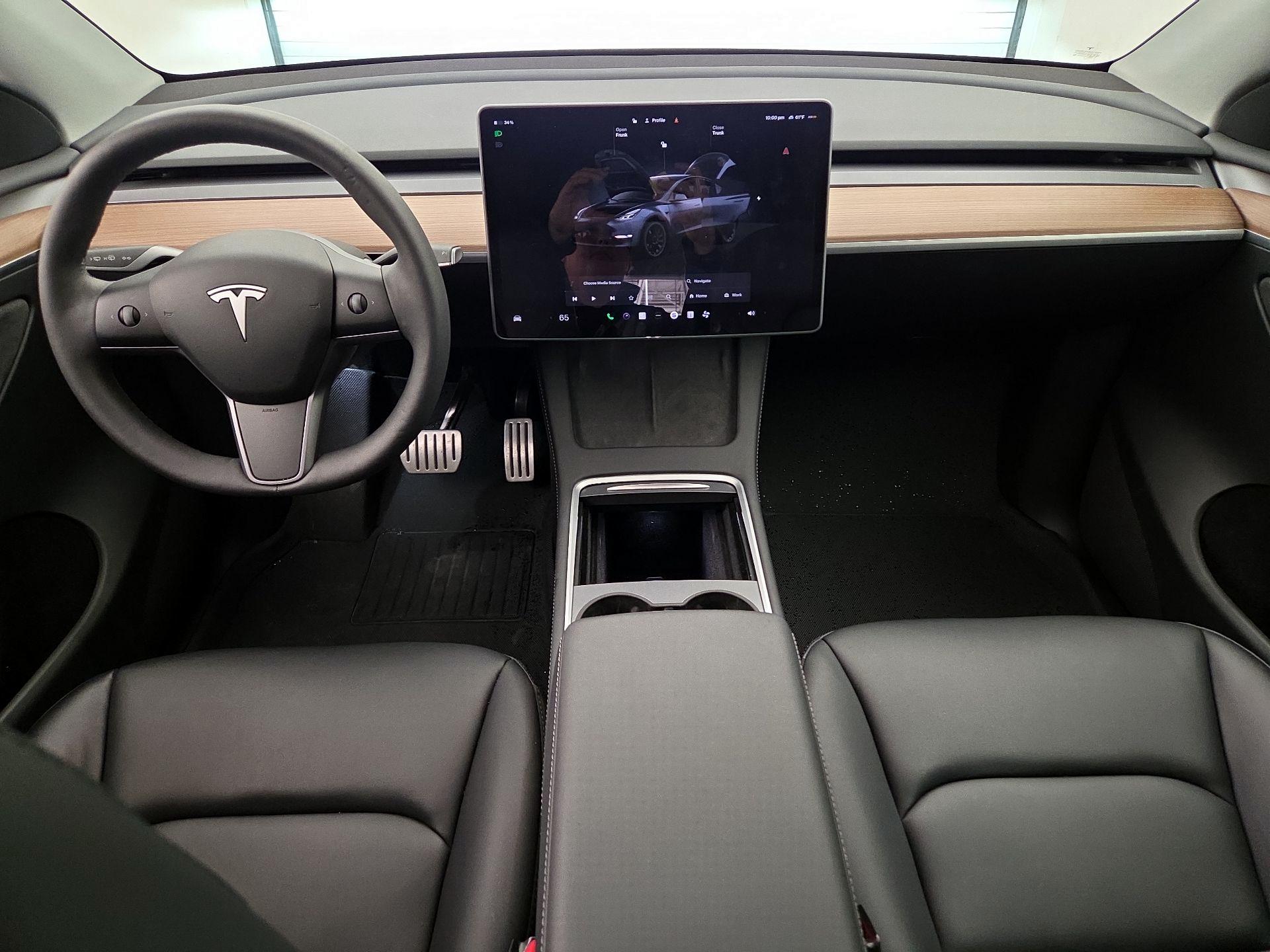 Thumbnail: 2023 Tesla Model Y - 9