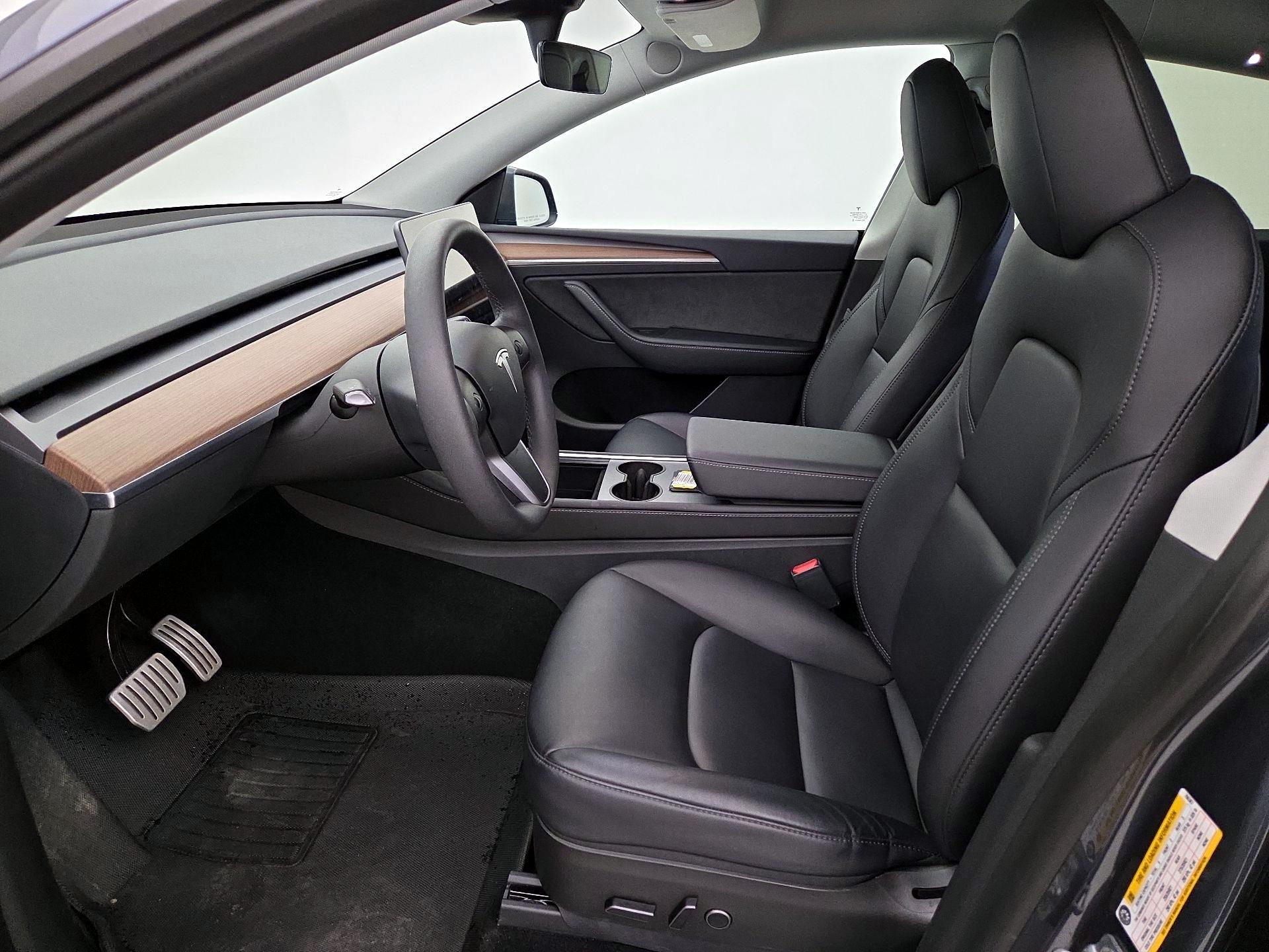 Thumbnail: 2023 Tesla Model Y - 11