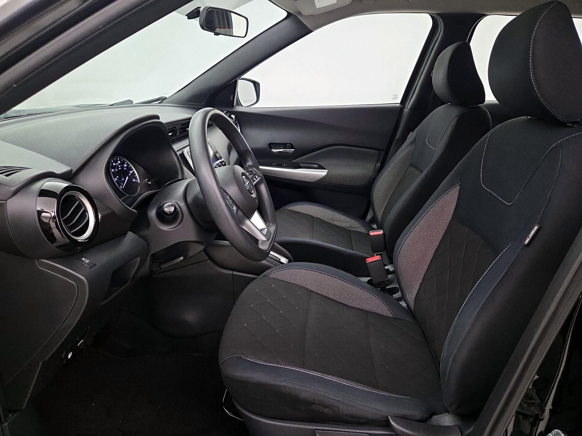 Thumbnail: 2018 Nissan Kicks - 11