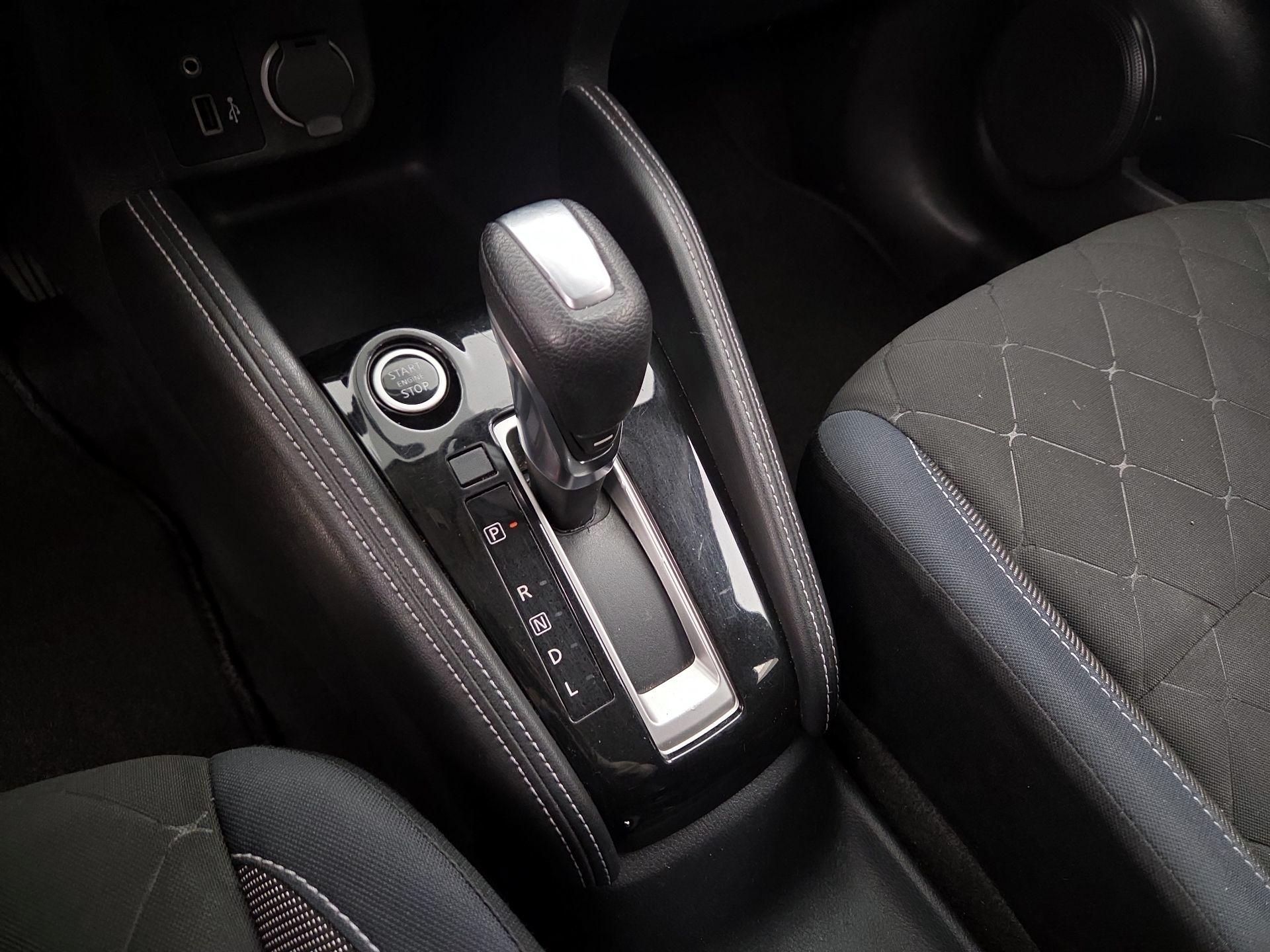 Thumbnail: 2018 Nissan Kicks - 16