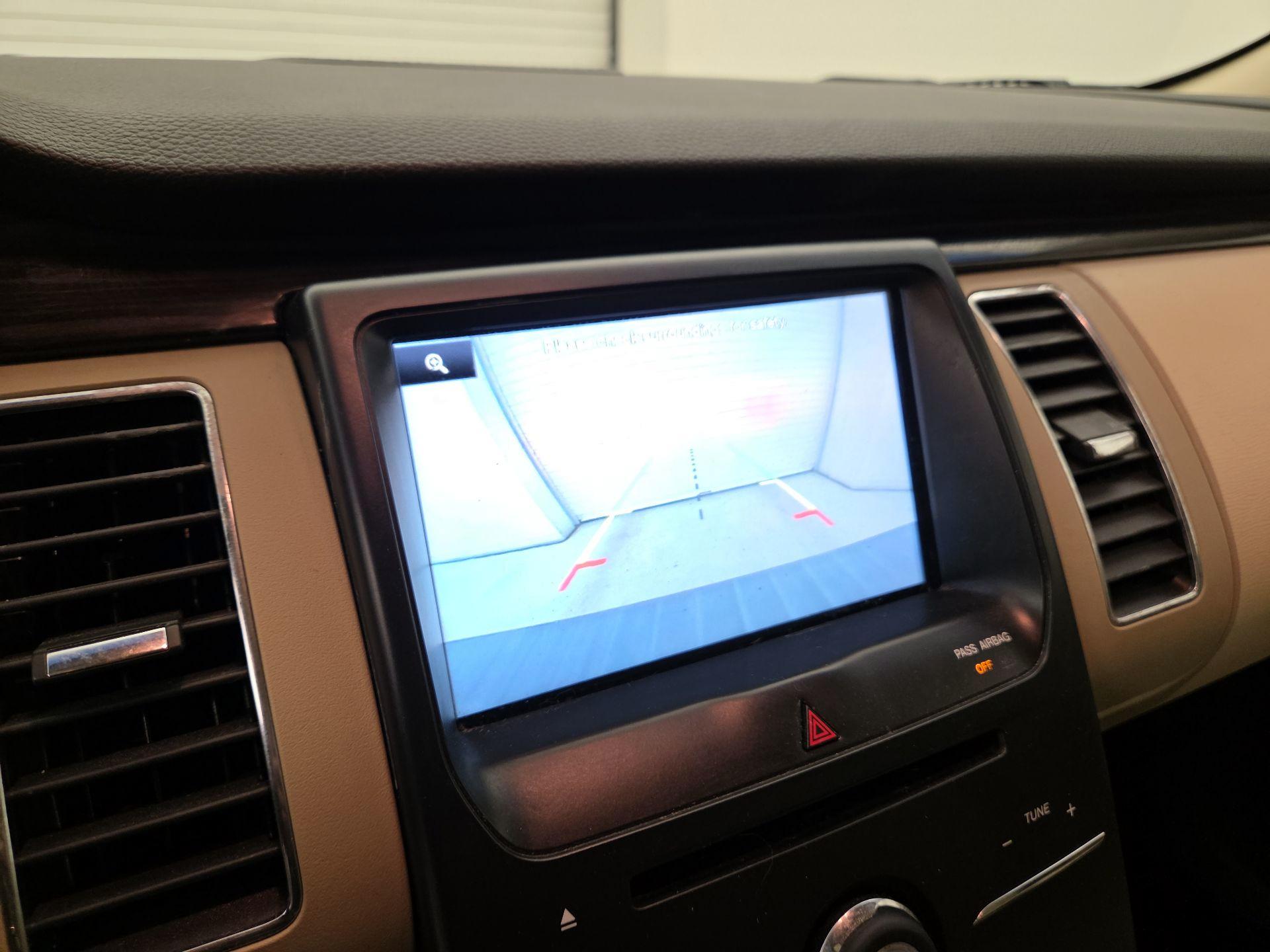 Thumbnail: 2014 Ford Flex - 14