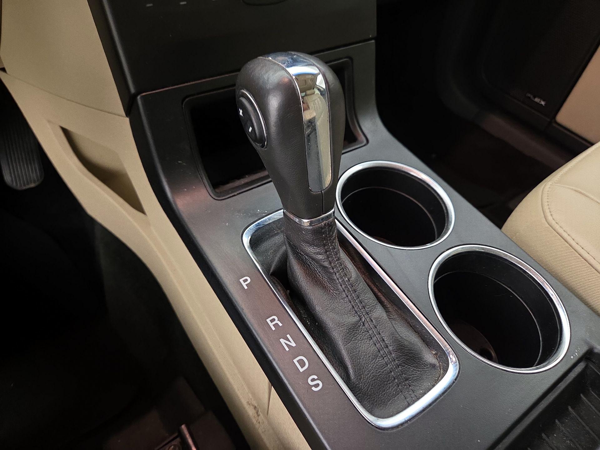 Thumbnail: 2014 Ford Flex - 17