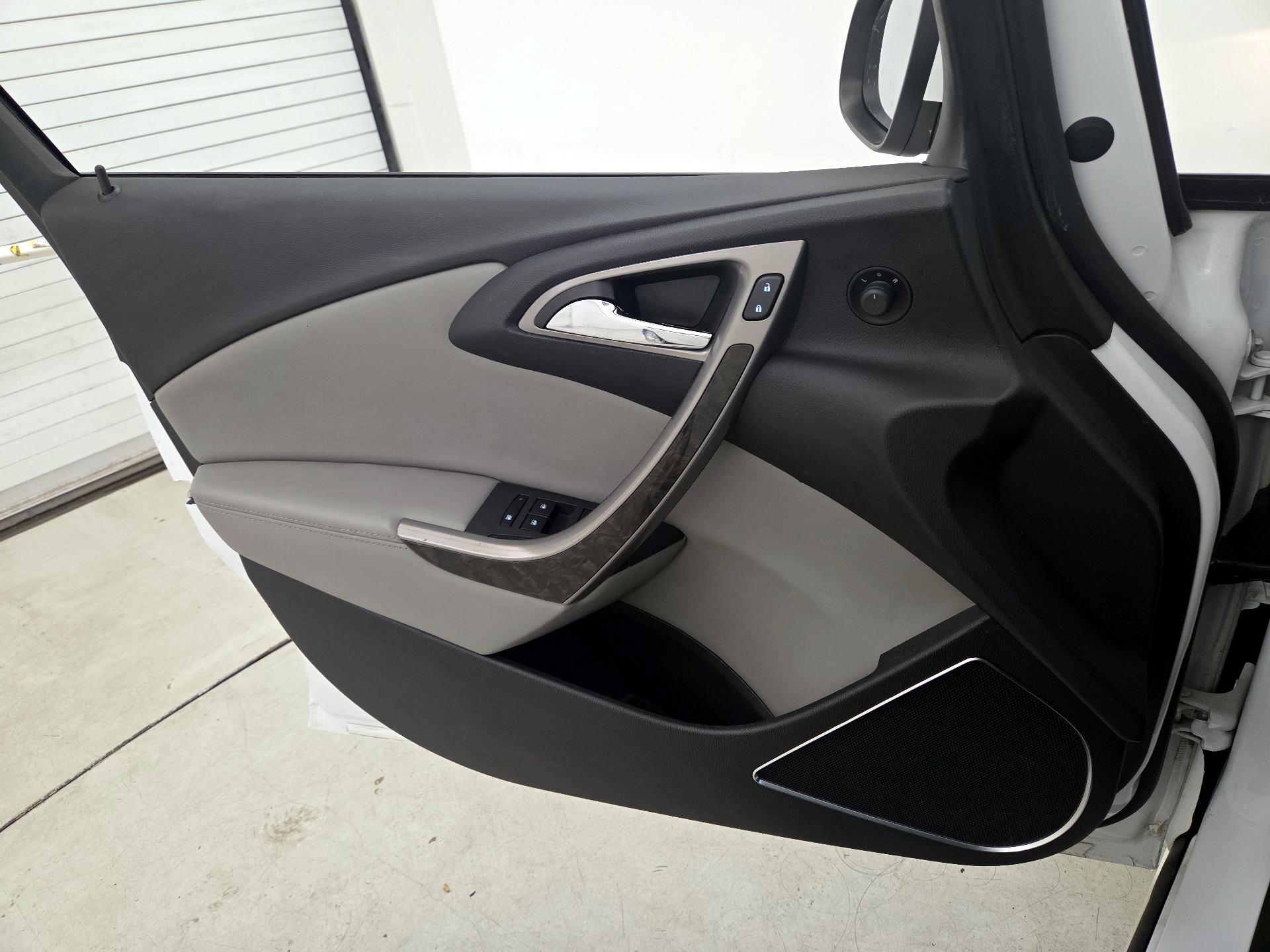 Thumbnail: 2015 Buick Verano - 12