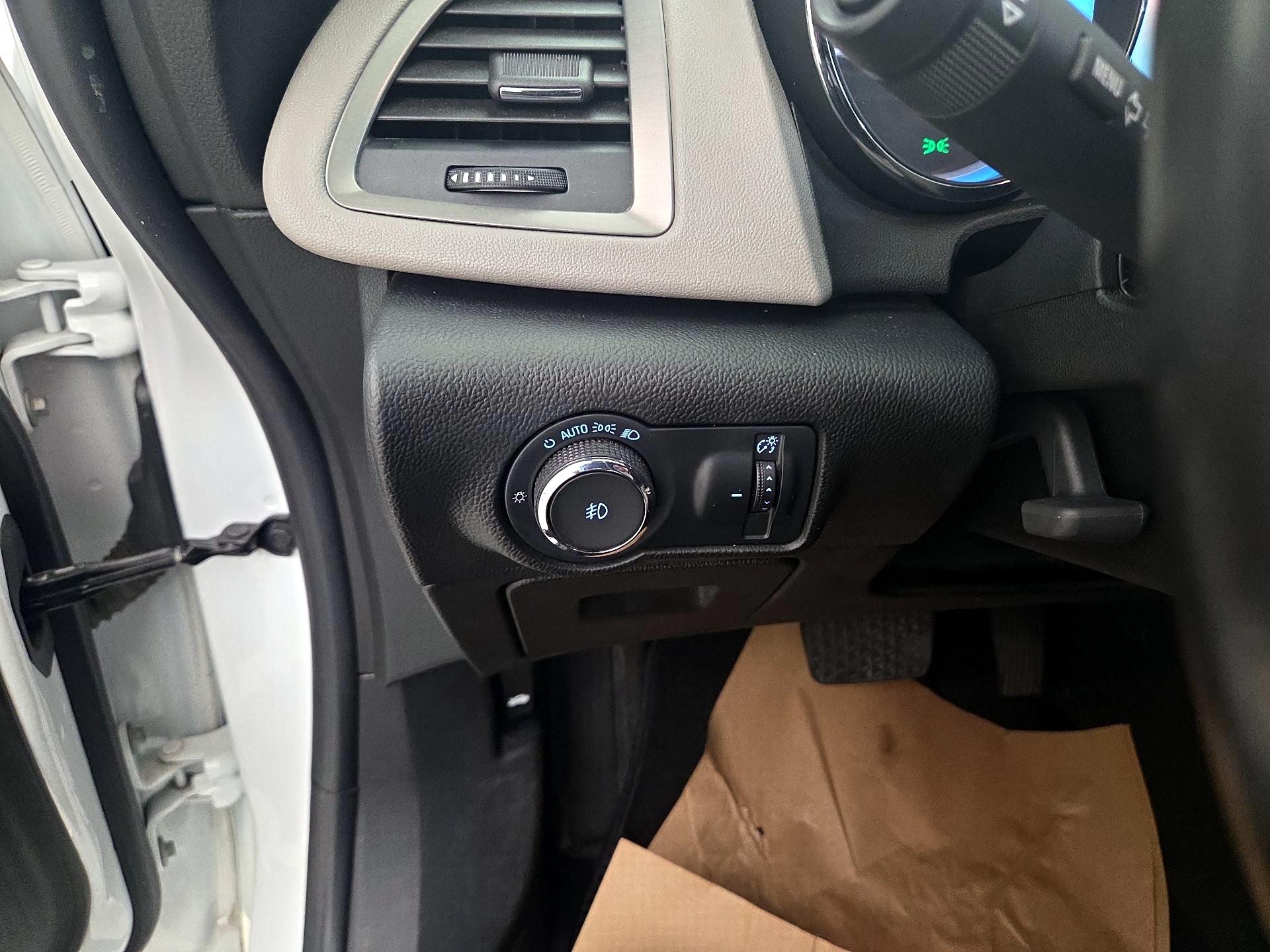 Thumbnail: 2015 Buick Verano - 13