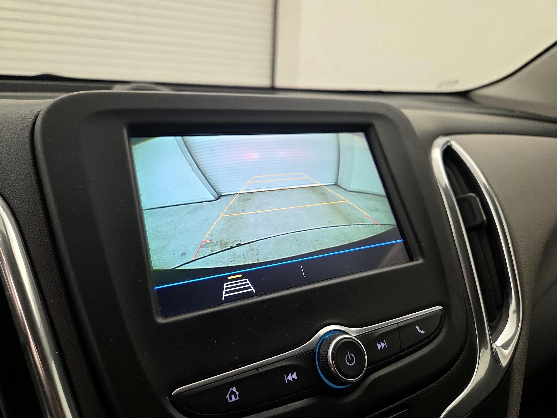 Thumbnail: 2019 Chevrolet Equinox - 14