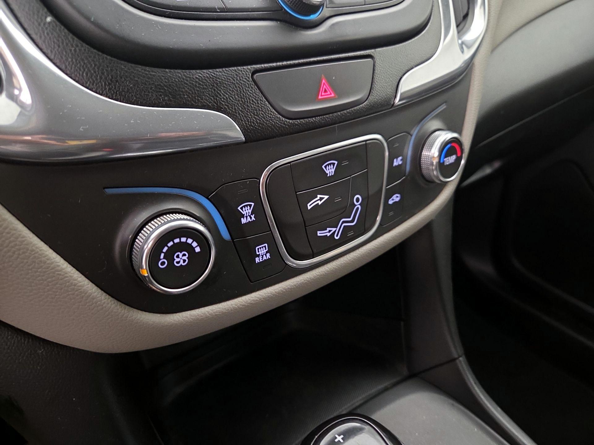 Thumbnail: 2019 Chevrolet Equinox - 16