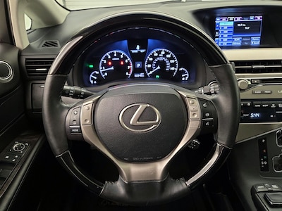 Steering Wheel & Instrument Cluster (On)