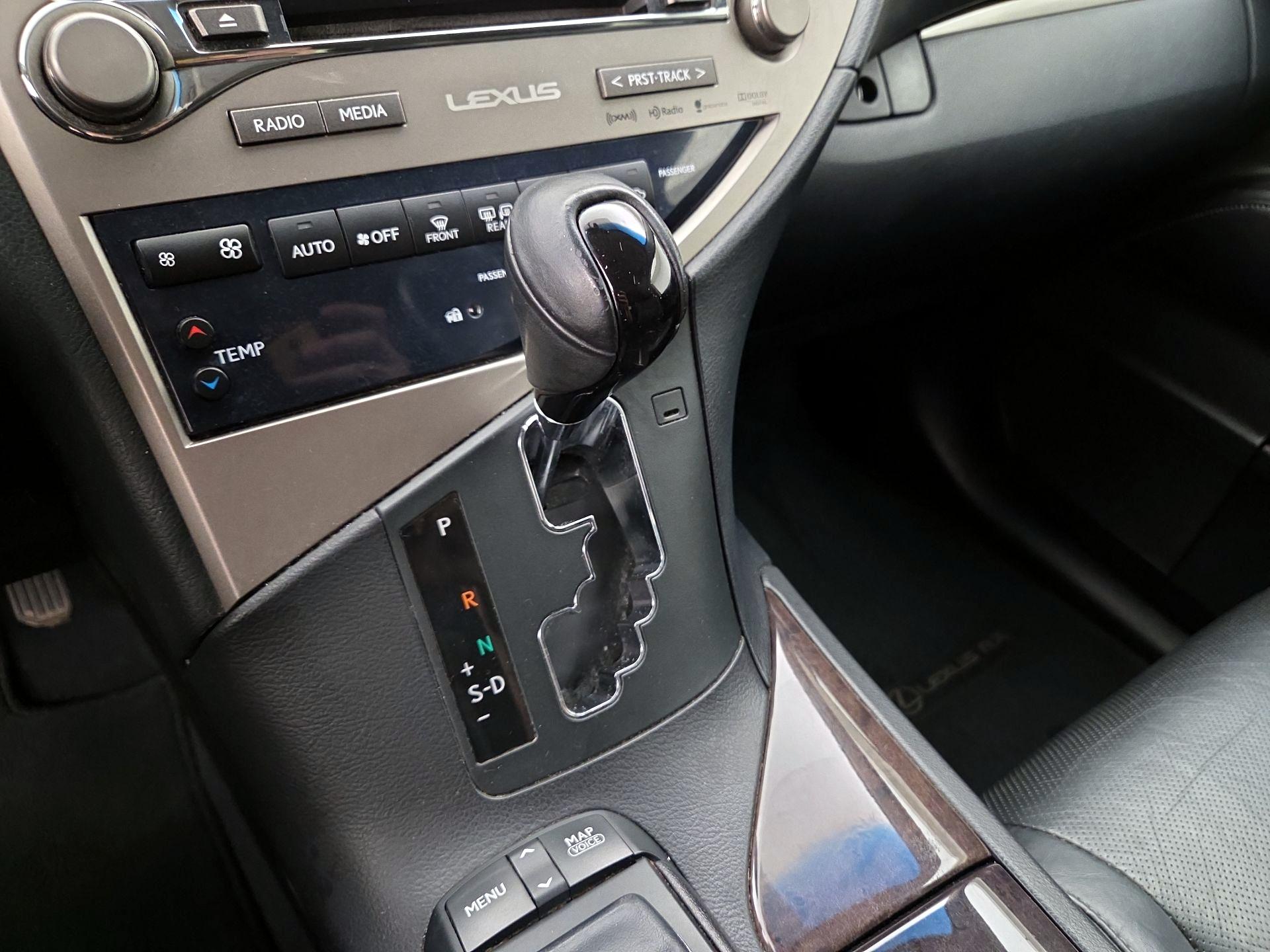 Thumbnail: 2015 Lexus RX - 17