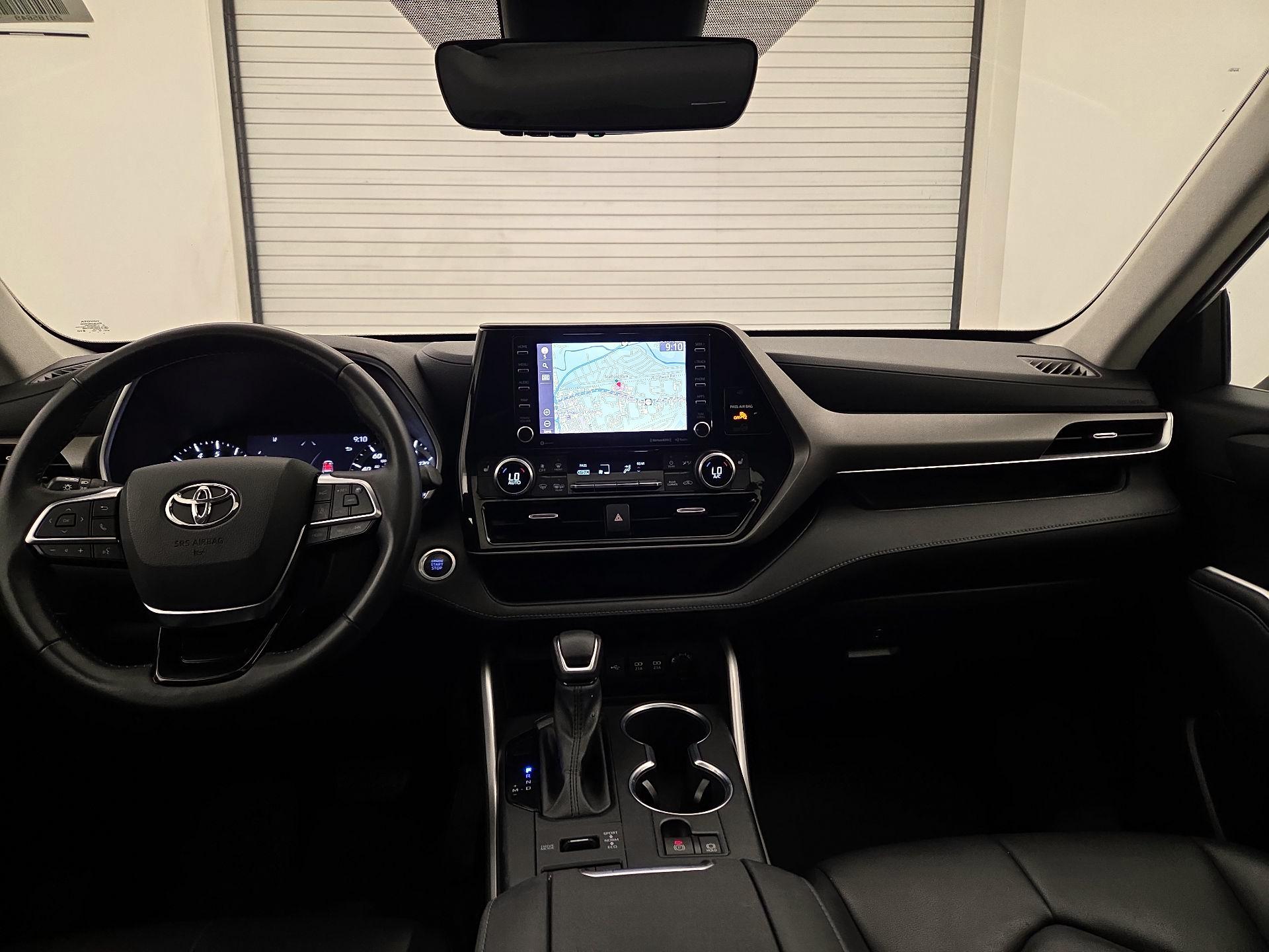 Thumbnail: 2021 Toyota Highlander - 9