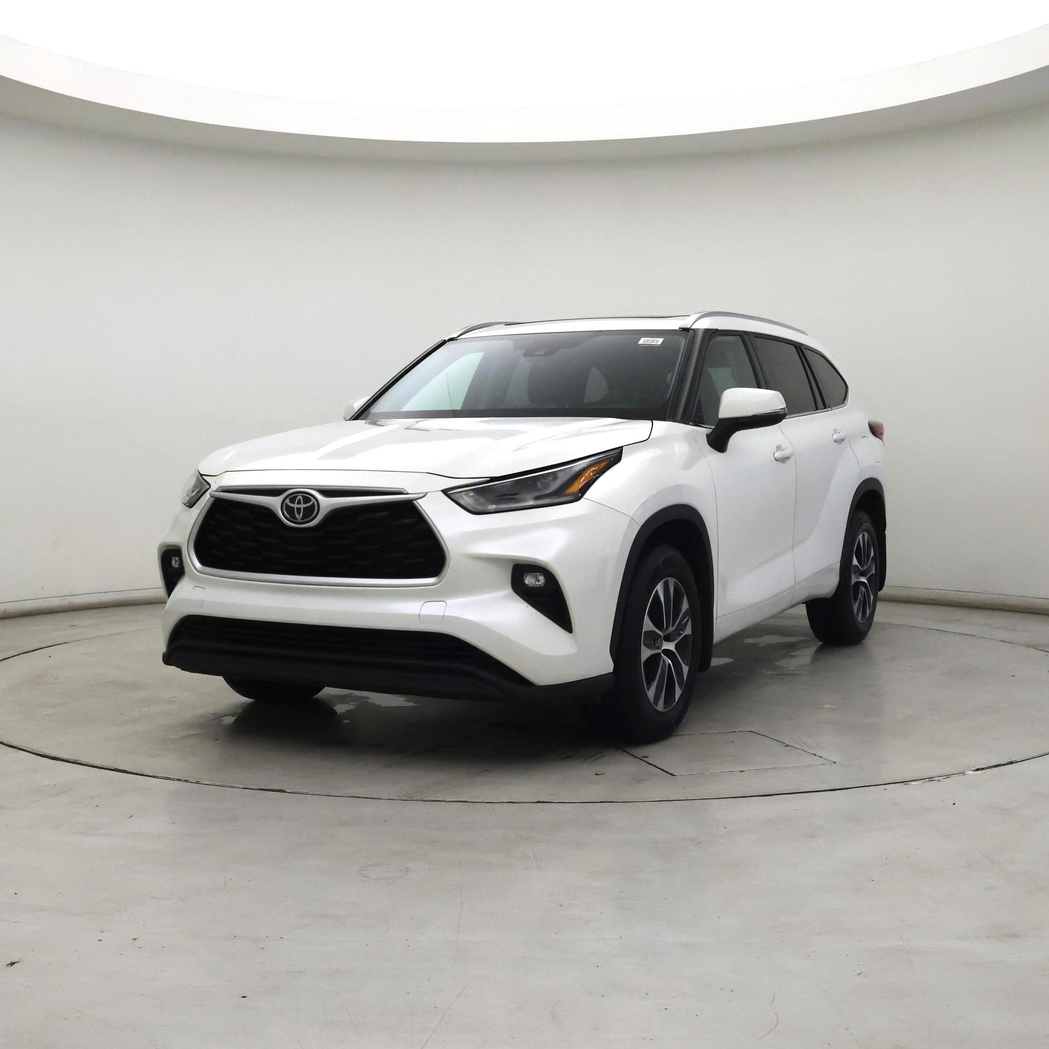 Thumbnail: 2021 Toyota Highlander - 4