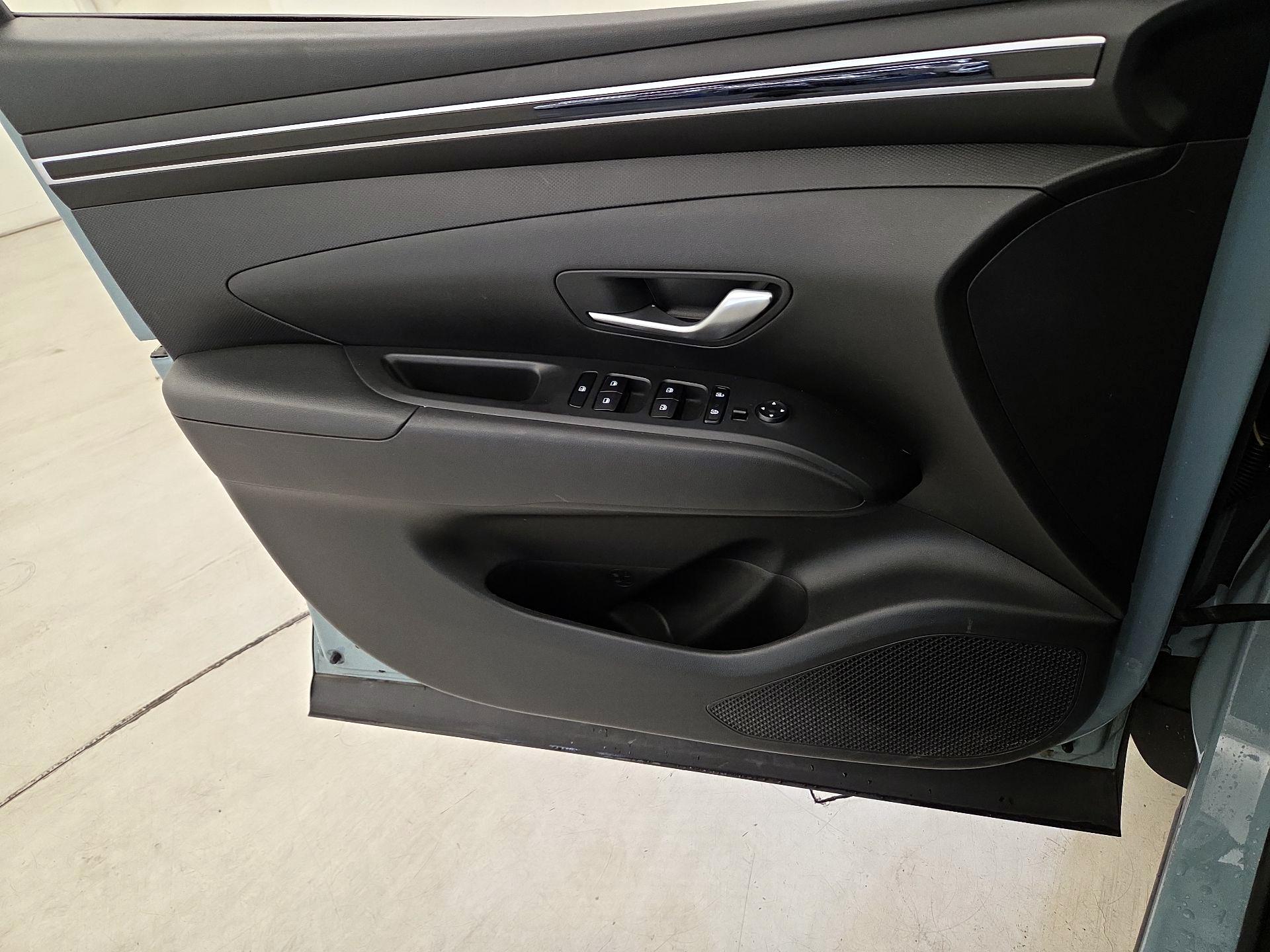 Thumbnail: 2023 Hyundai Santa Cruz - 12