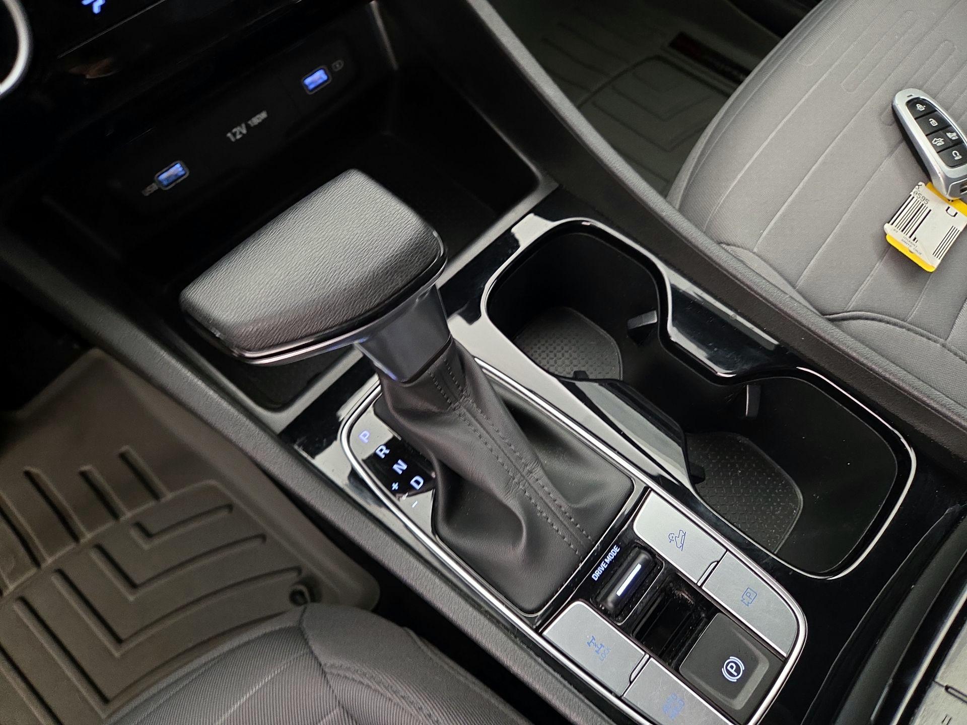 Thumbnail: 2023 Hyundai Santa Cruz - 17