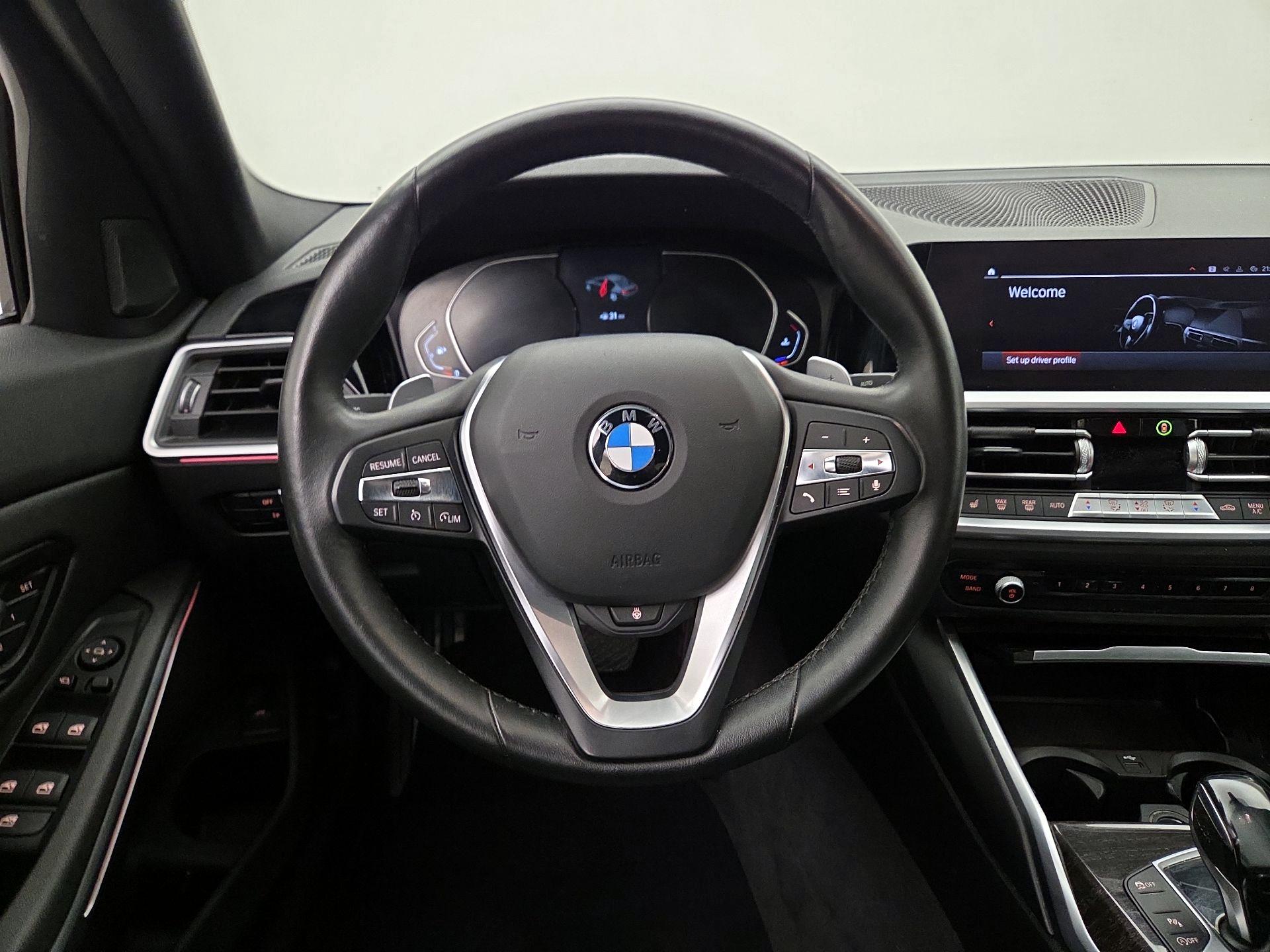 Thumbnail: 2021 BMW 3 Series - 10