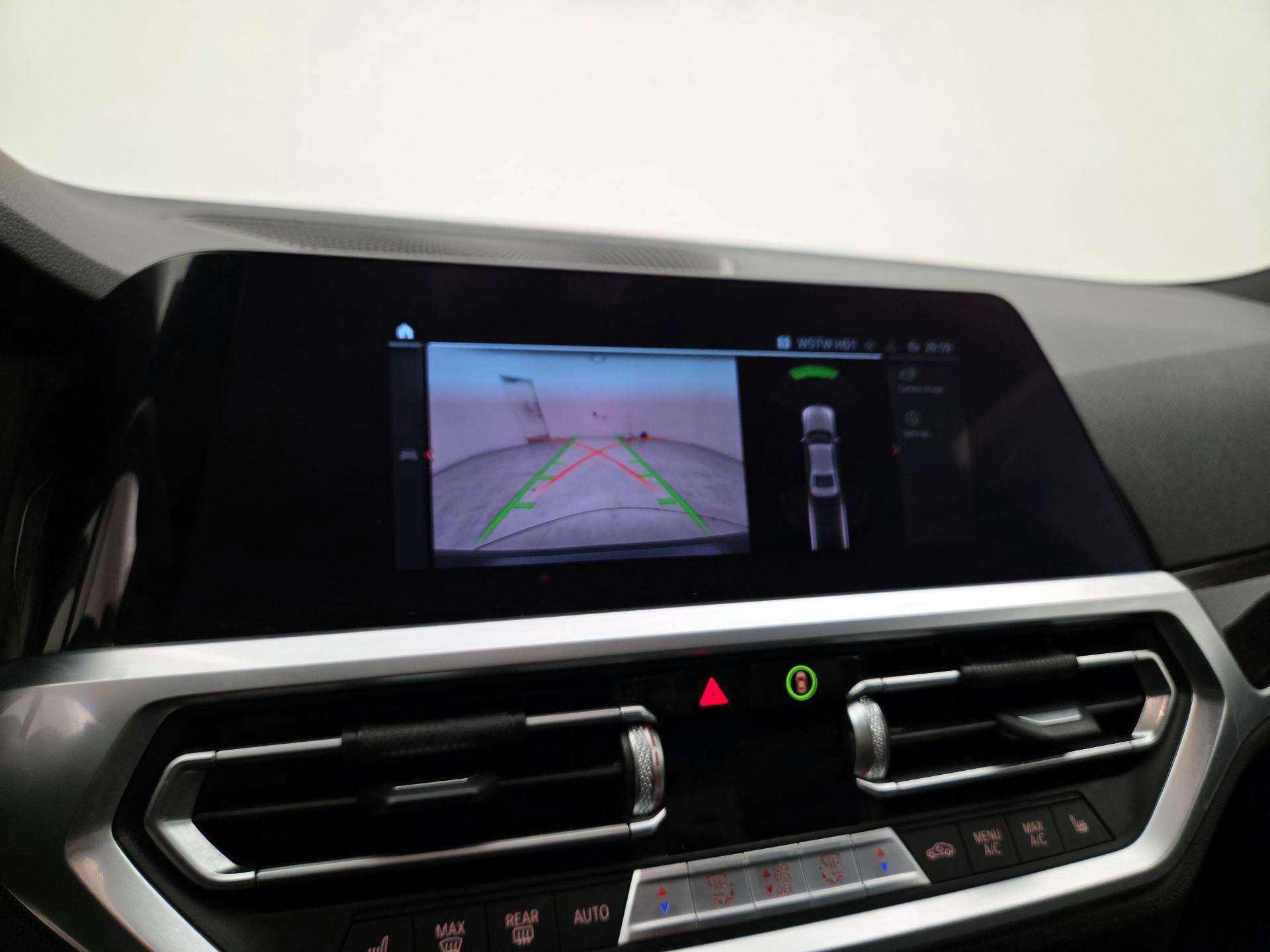 Thumbnail: 2021 BMW 3 Series - 14