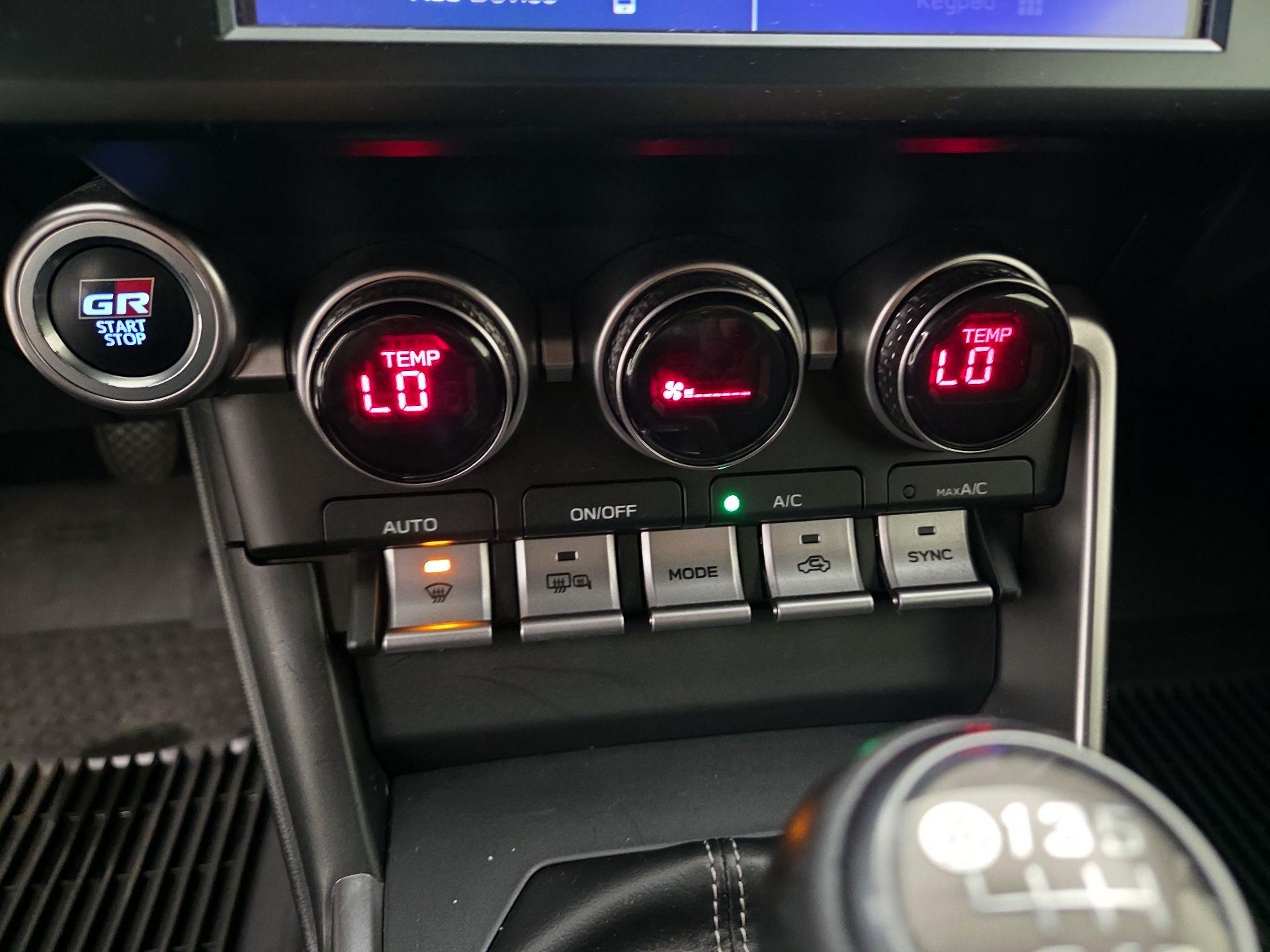 Thumbnail: 2022 Toyota GR86 - 15