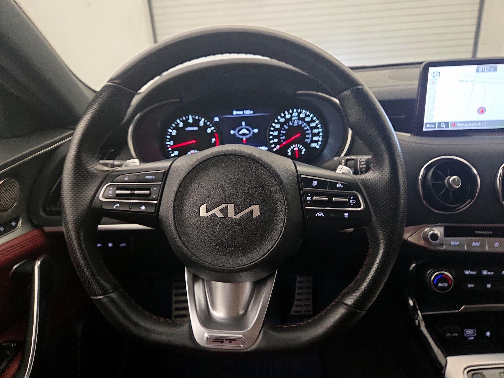 Thumbnail: 2023 Kia Stinger - 10