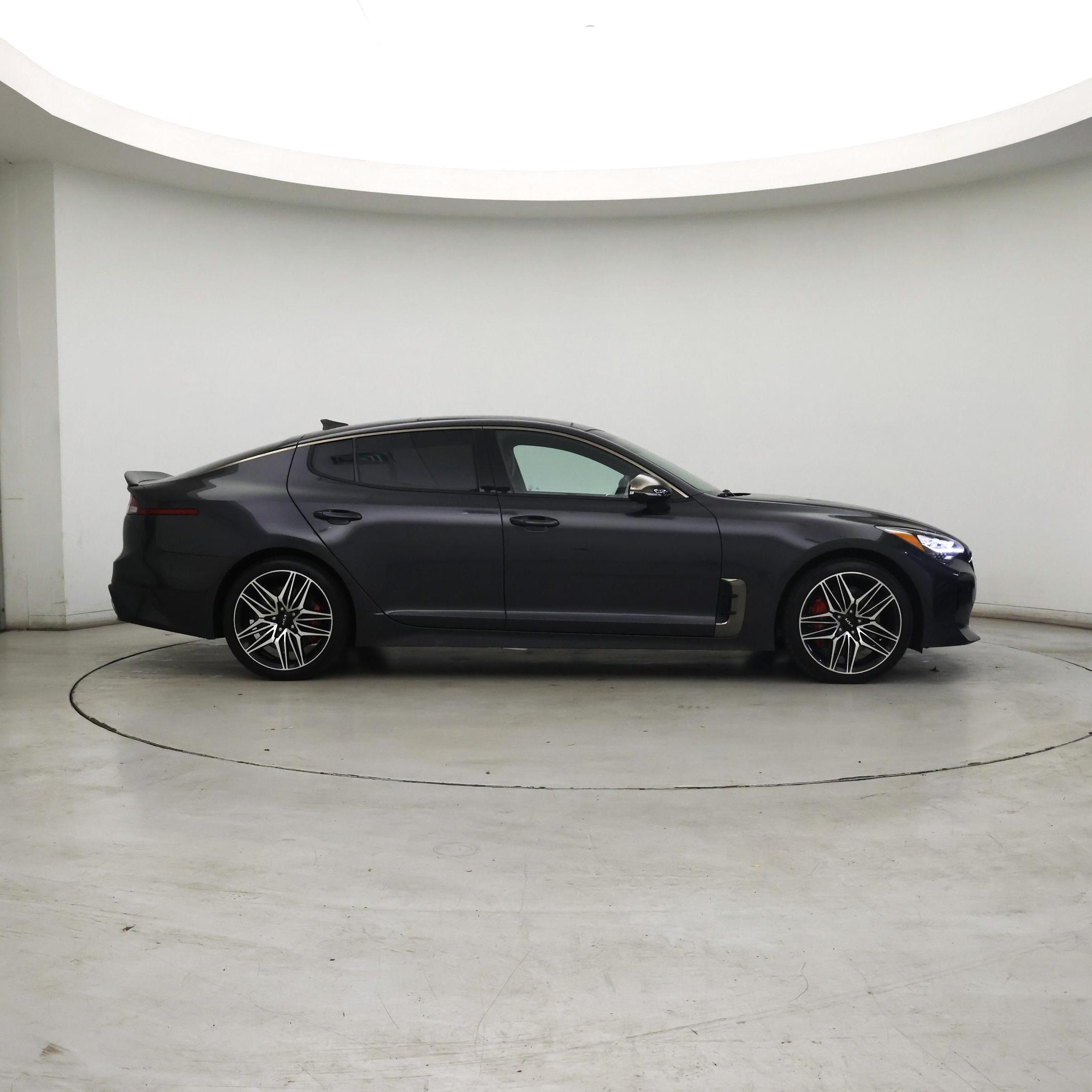 Thumbnail: 2023 Kia Stinger - 7