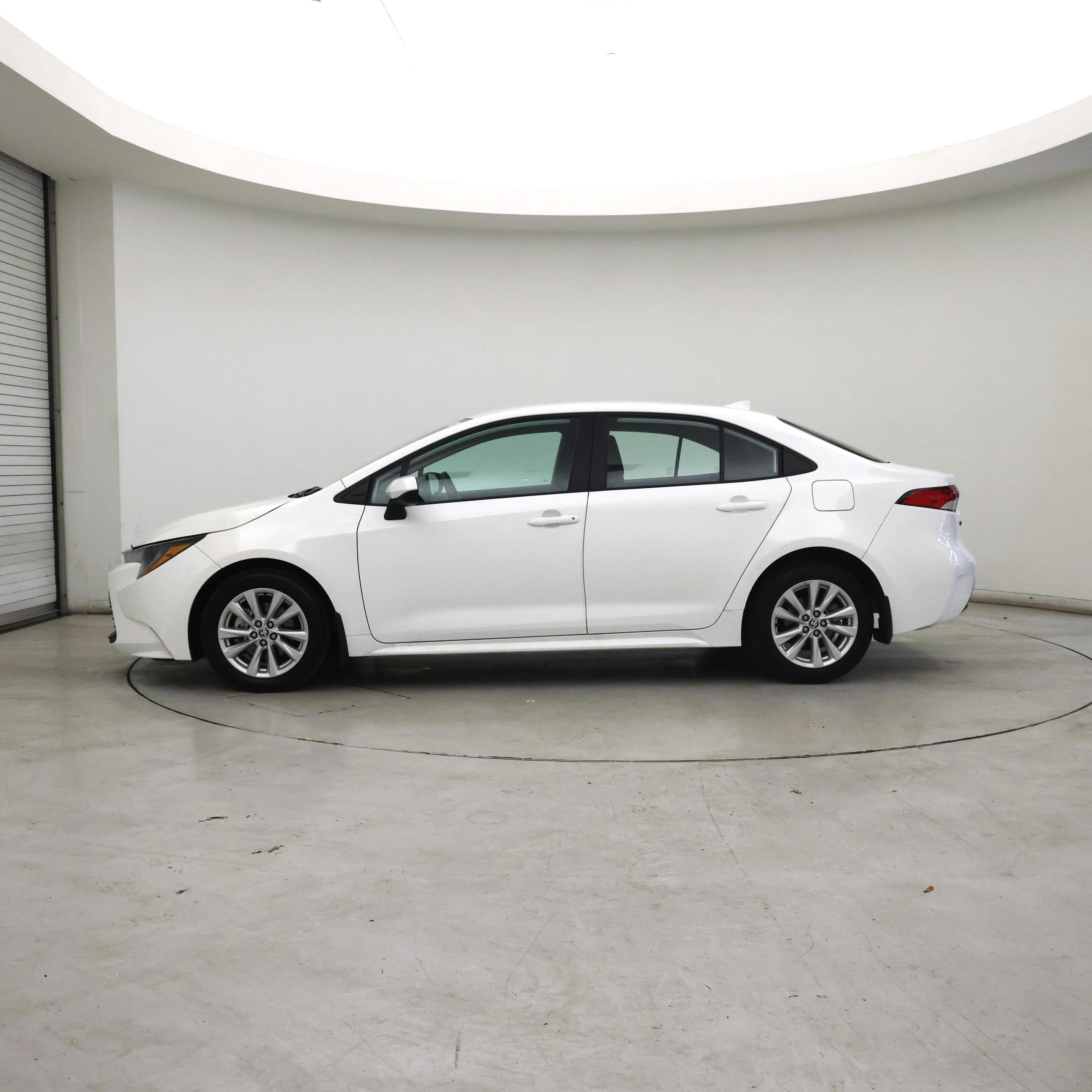 Thumbnail: 2024 Toyota Corolla - 3