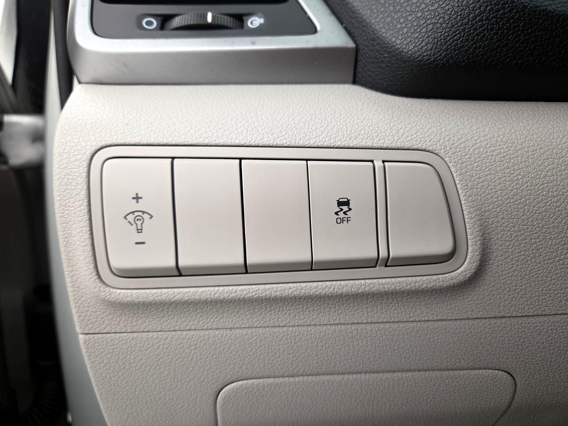 Thumbnail: 2018 Hyundai Tucson - 13