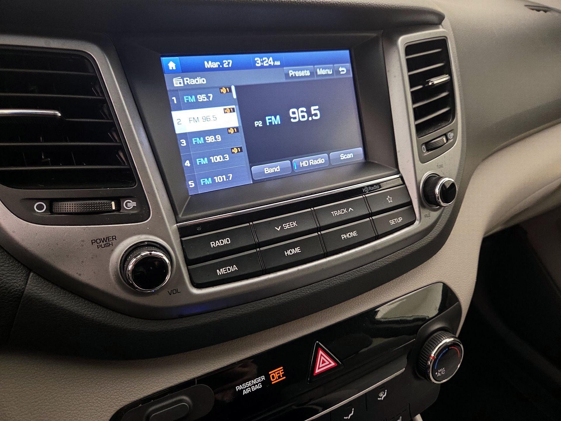 Thumbnail: 2018 Hyundai Tucson - 15