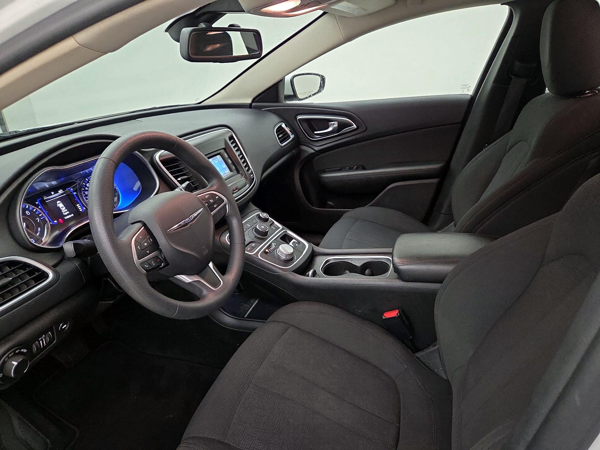 Thumbnail: 2016 Chrysler 200 - 11