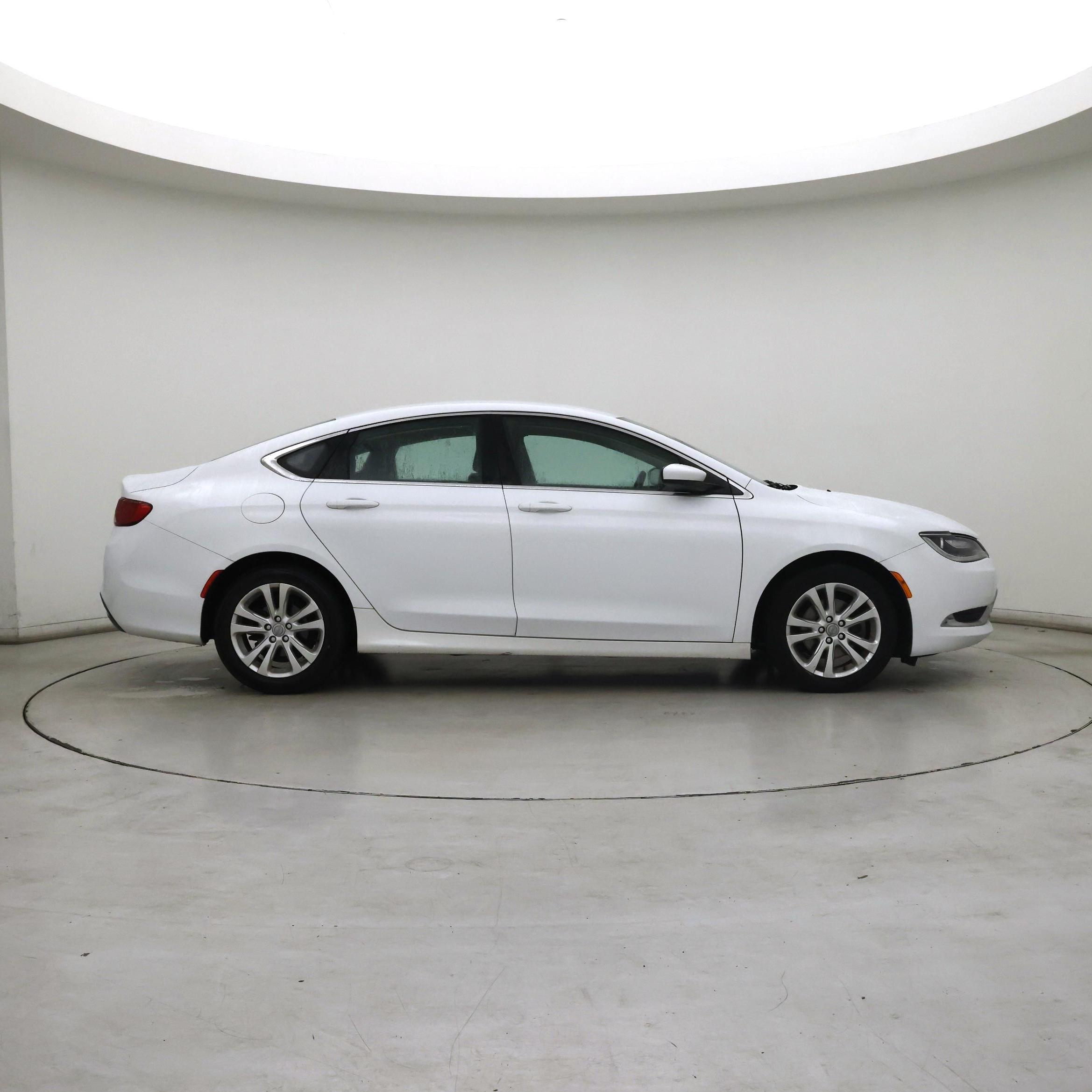 Thumbnail: 2016 Chrysler 200 - 7