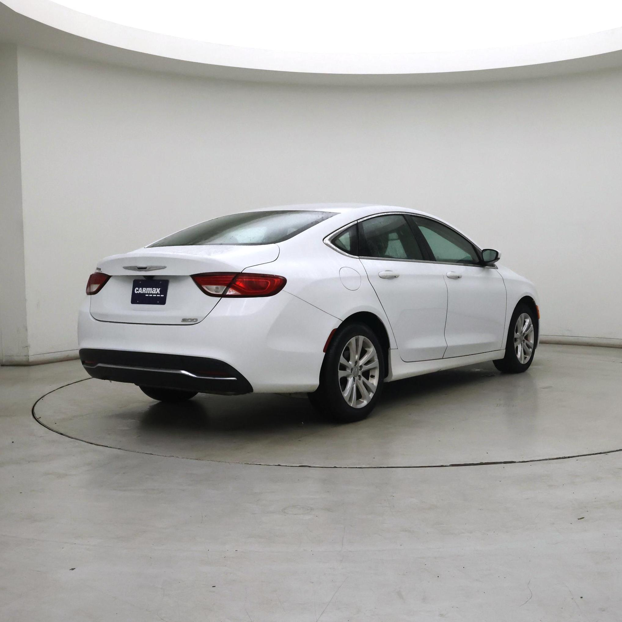 Thumbnail: 2016 Chrysler 200 - 8