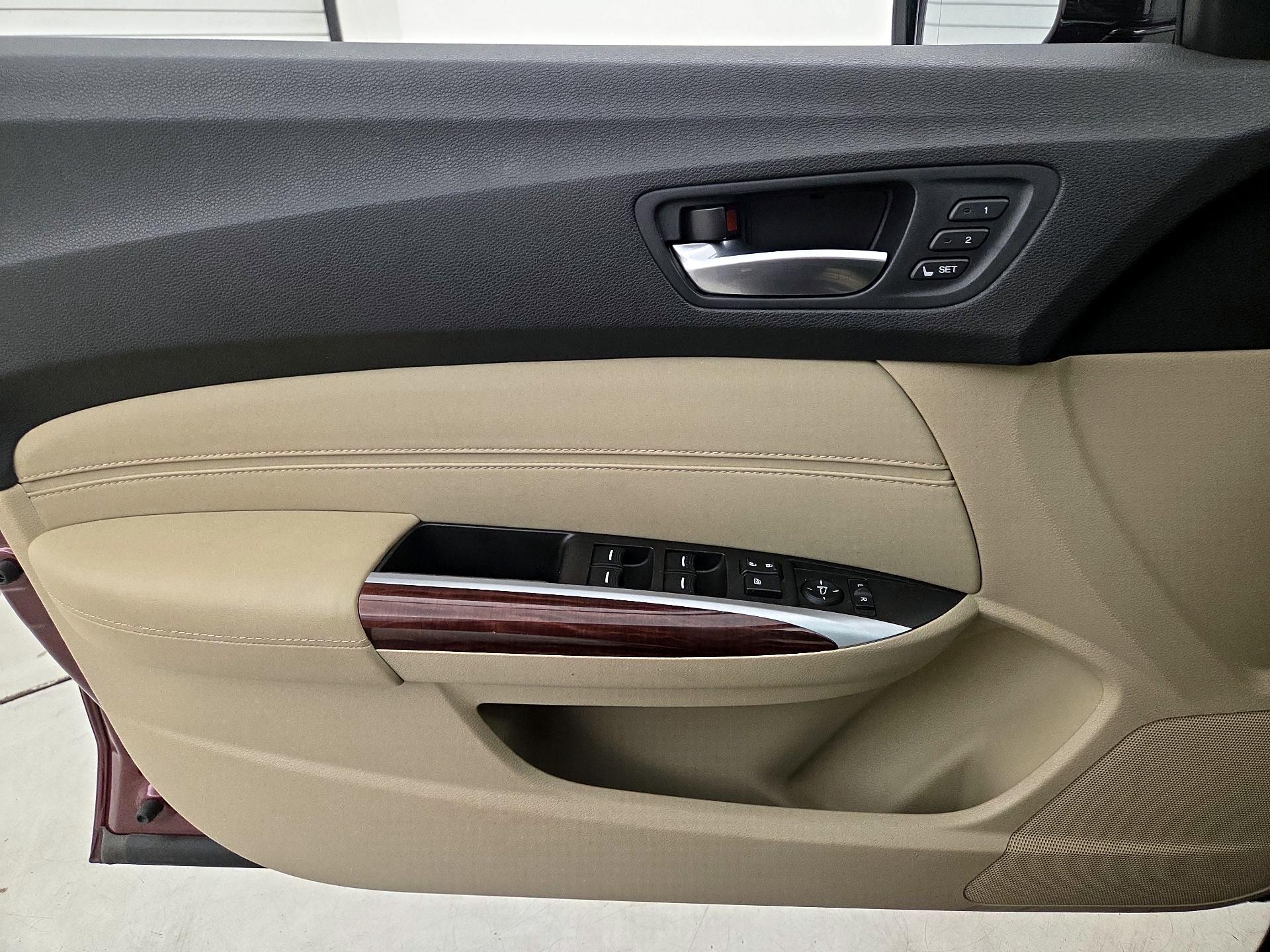 Thumbnail: 2016 Acura TLX - 12