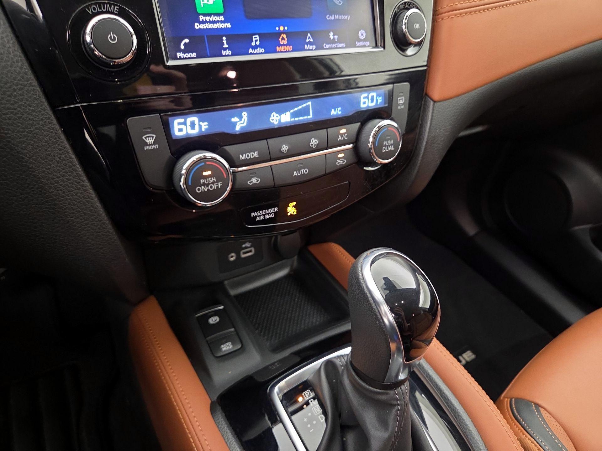 Thumbnail: 2018 Nissan Rogue - 16