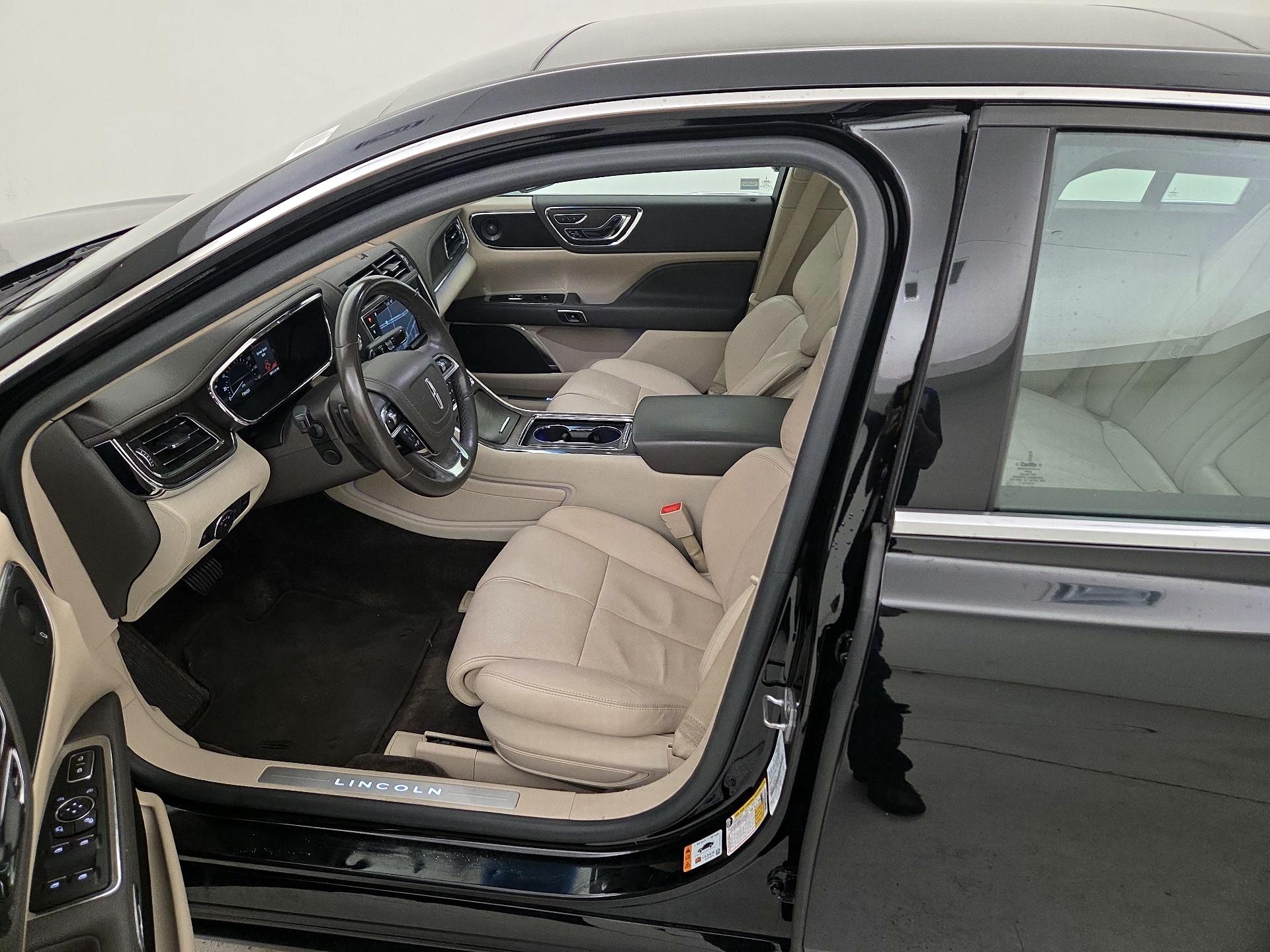 Thumbnail: 2018 Lincoln Continental - 11