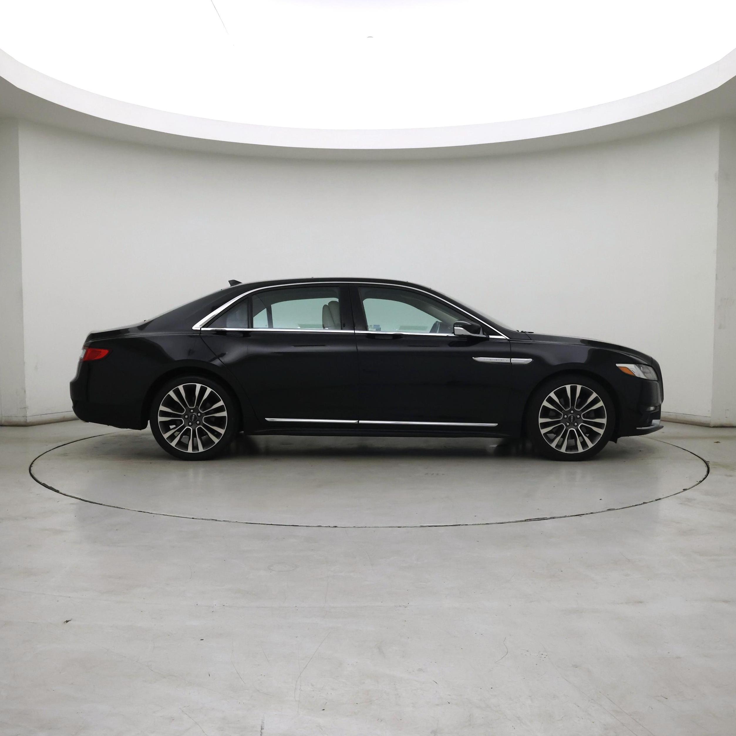 Thumbnail: 2018 Lincoln Continental - 7