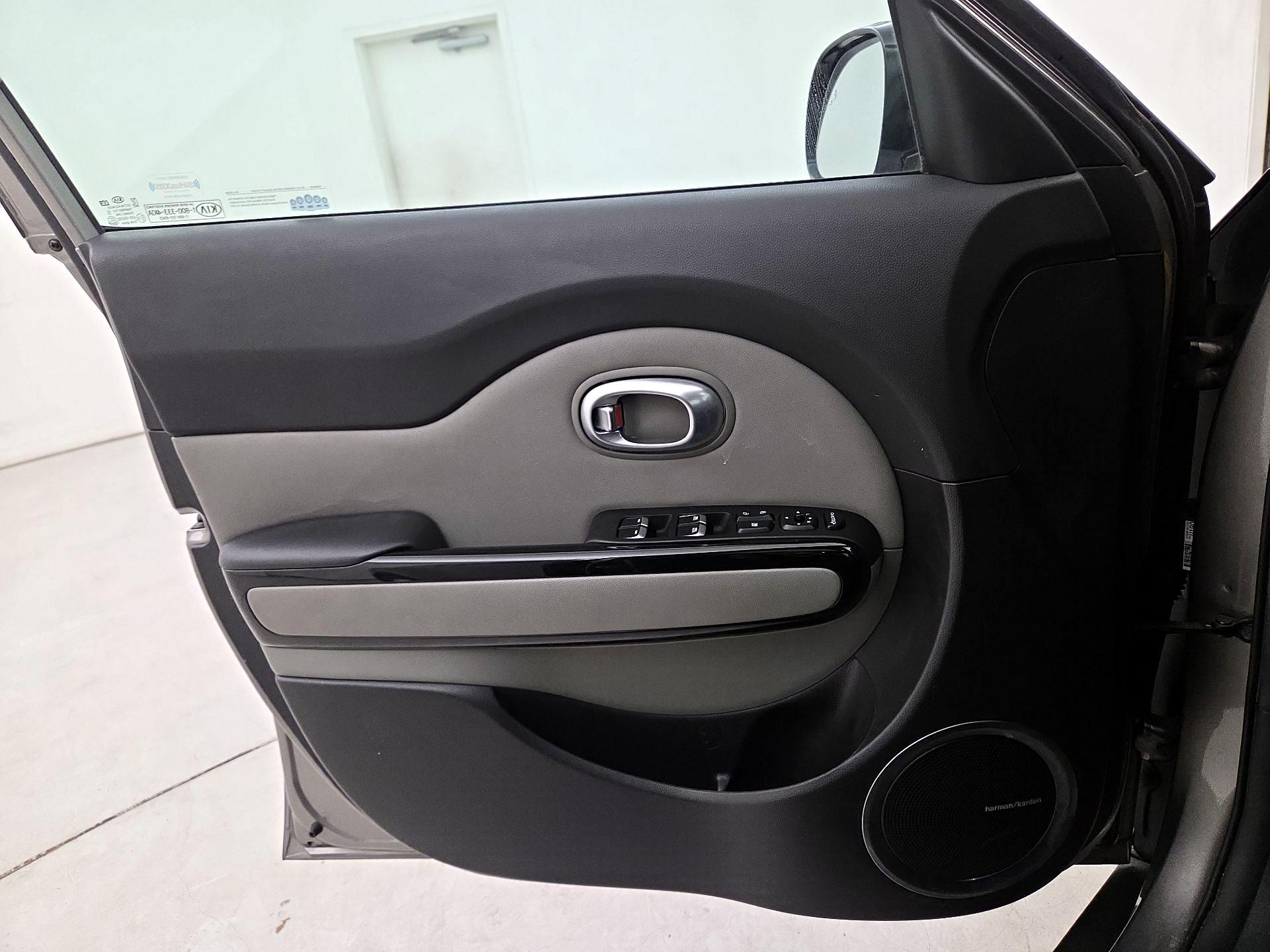 Thumbnail: 2018 Kia Soul - 12