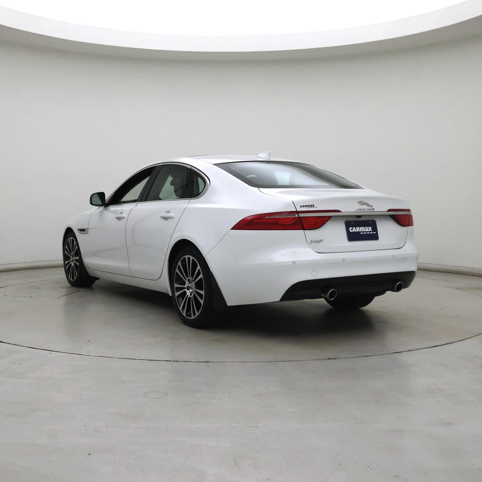 Thumbnail: 2017 Jaguar XF - 2