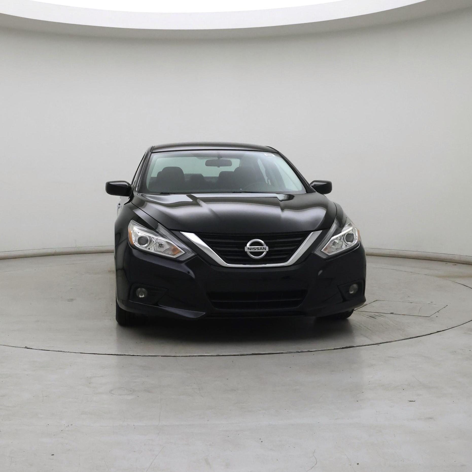 Thumbnail: 2017 Nissan Altima - 5