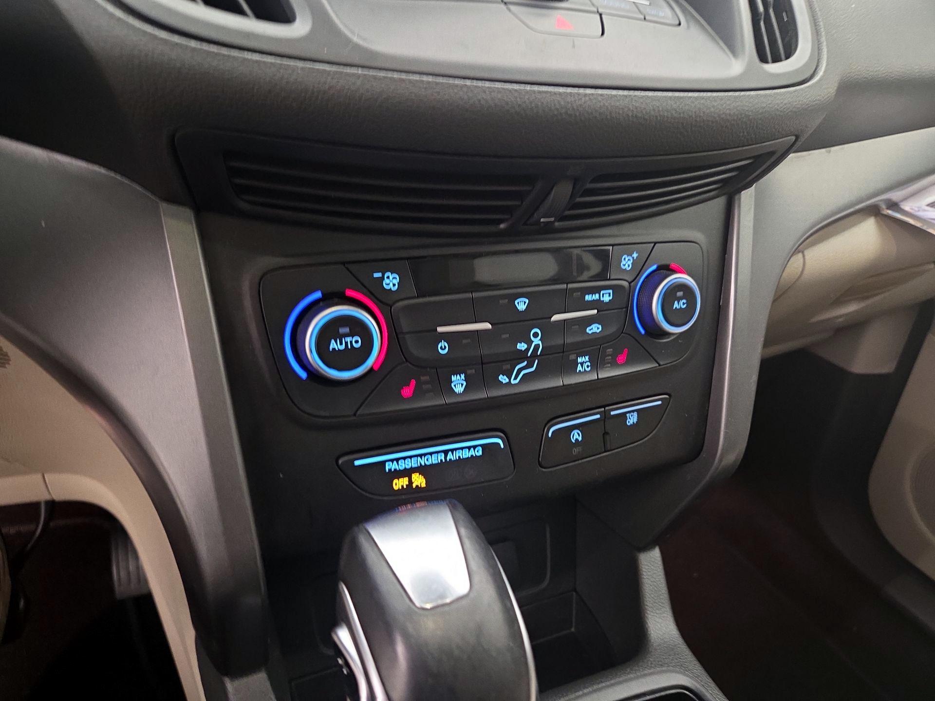 Thumbnail: 2018 Ford Escape - 16