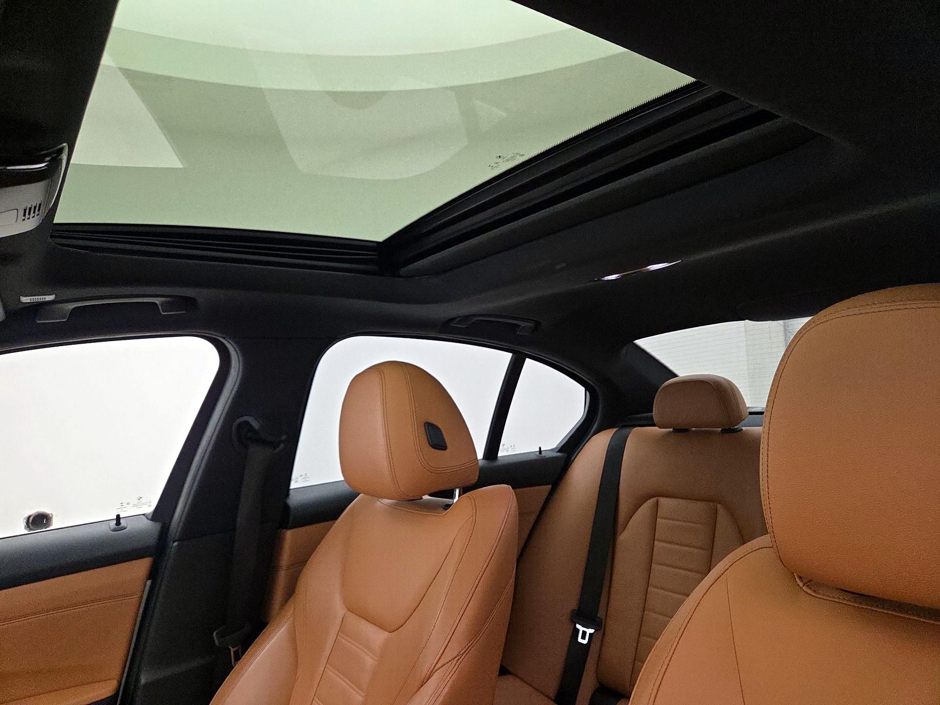 Thumbnail: 2019 BMW 3 Series - 20