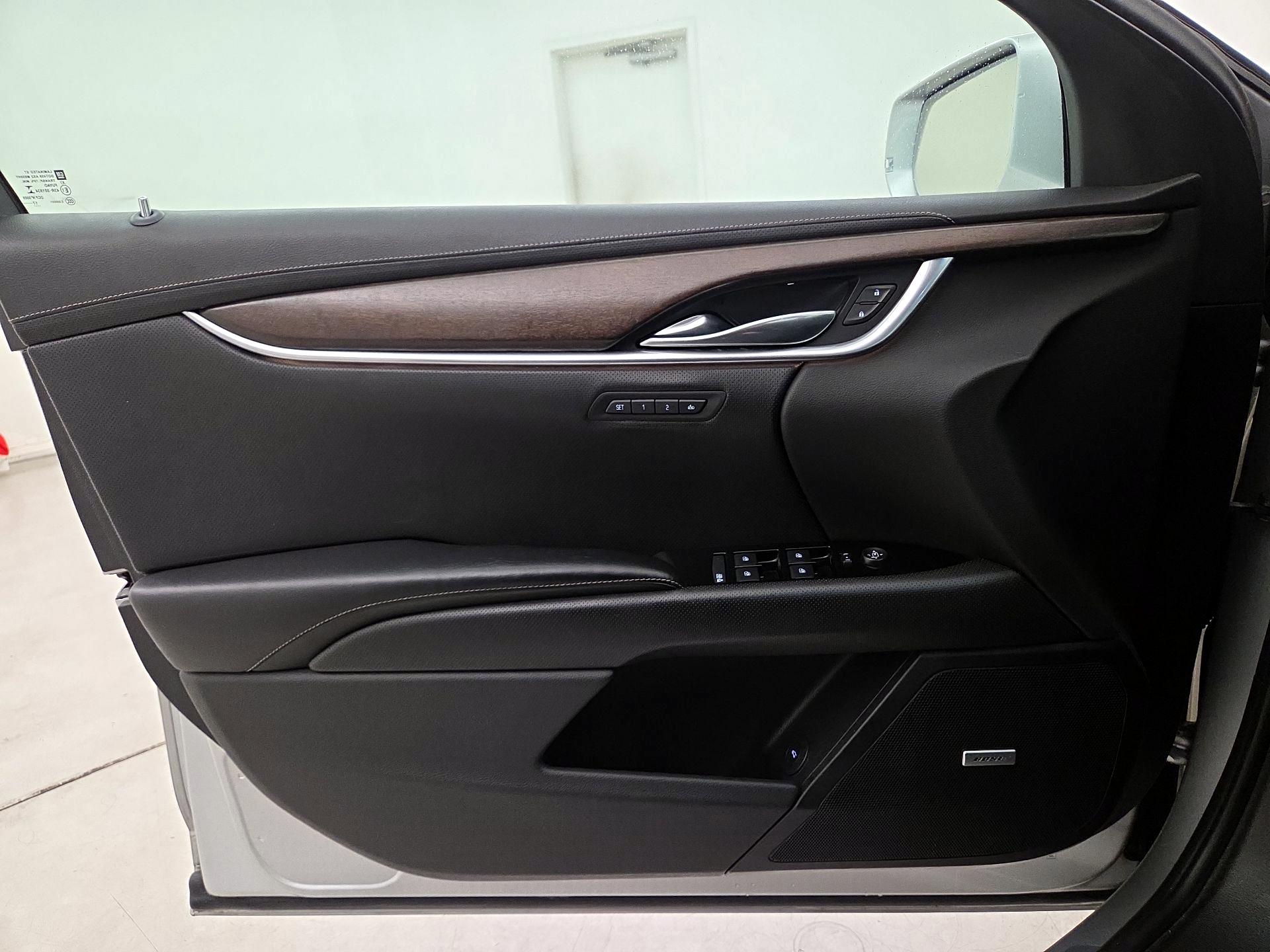 Thumbnail: 2018 Cadillac XTS - 12