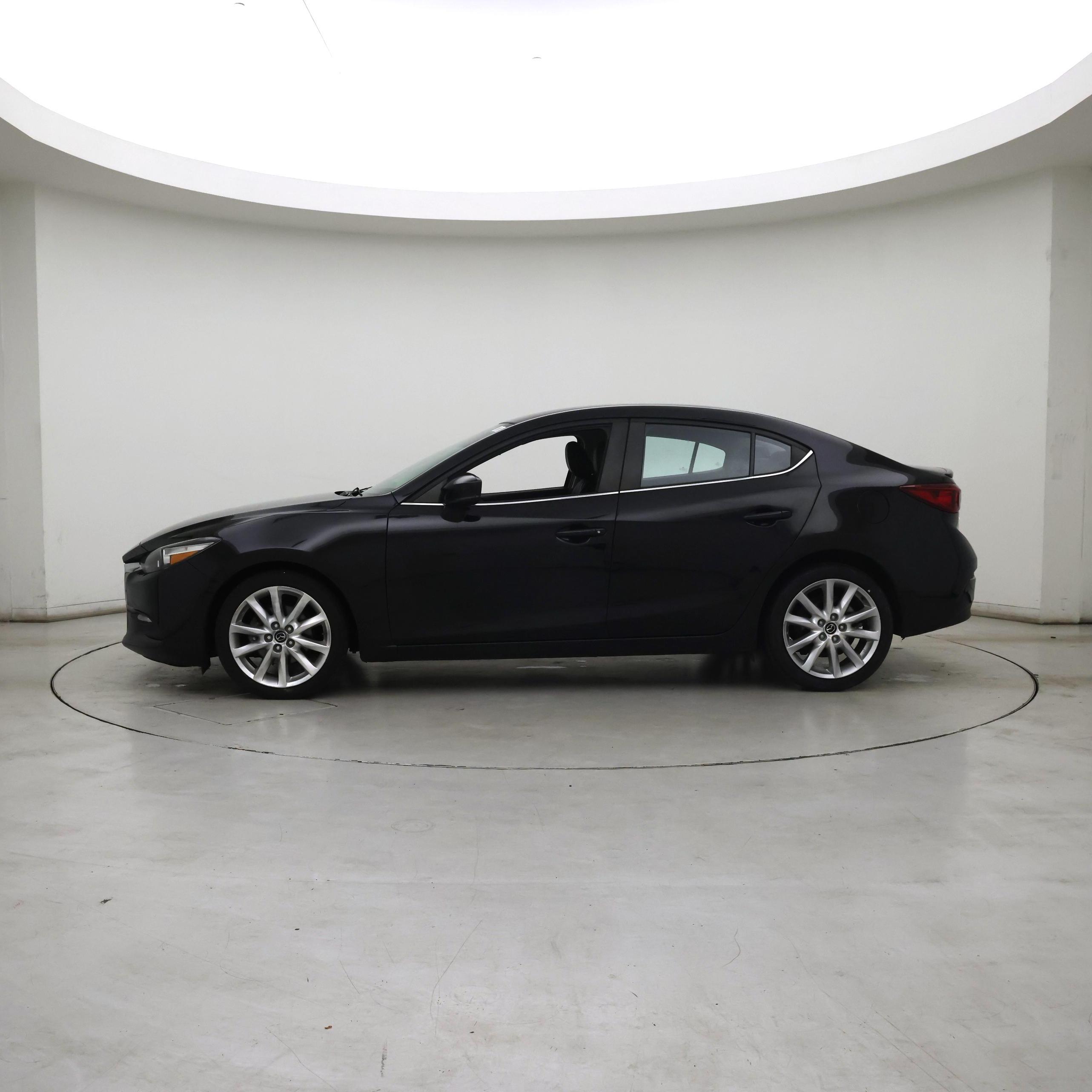 Thumbnail: 2017 Mazda Mazda3 - 3