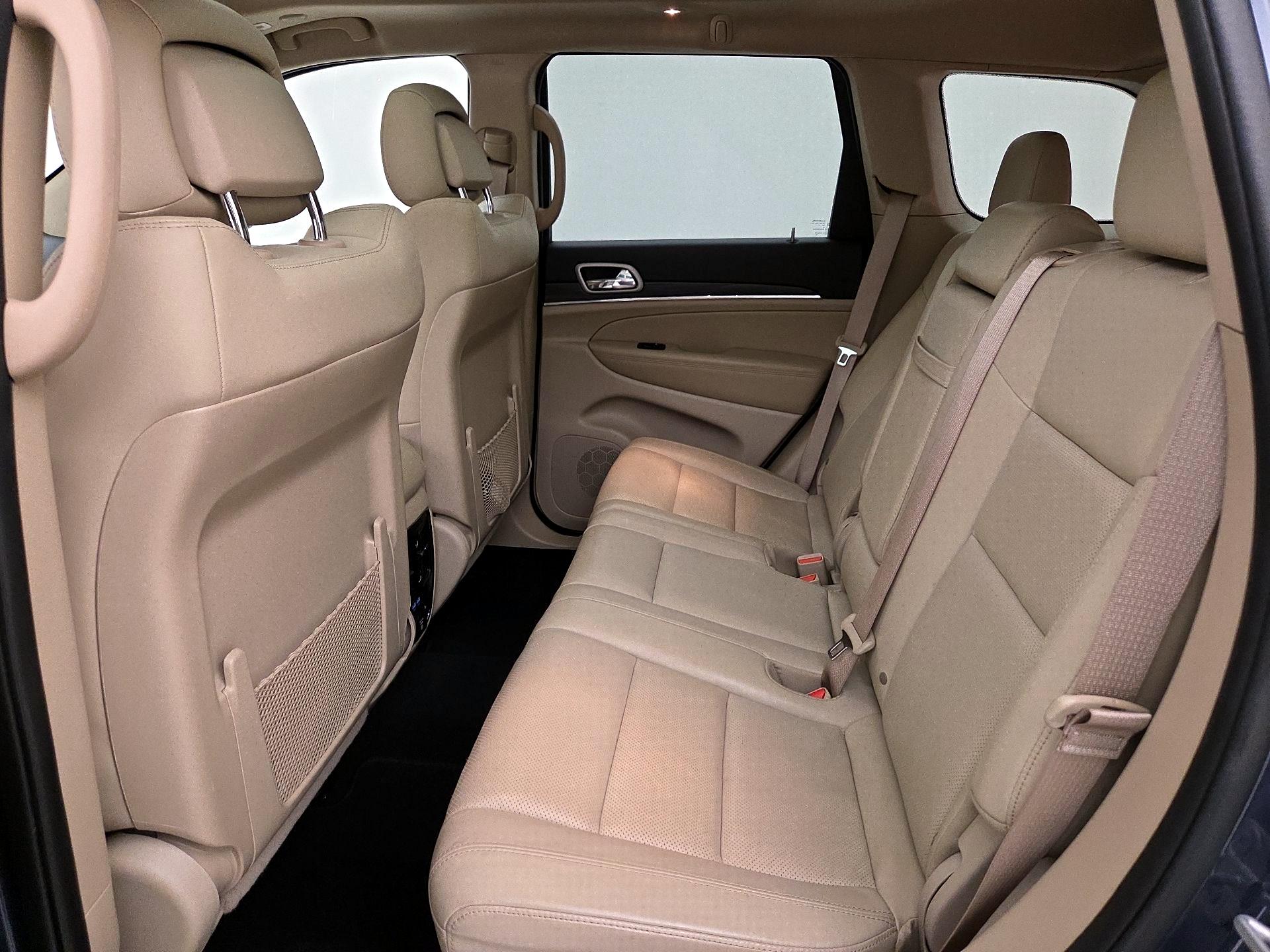 Thumbnail: 2021 Jeep Grand Cherokee - 20