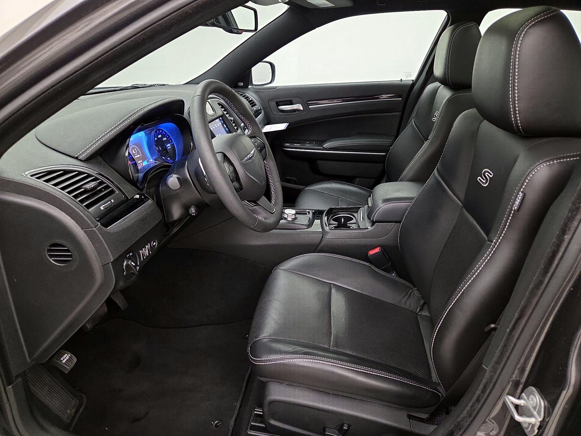 Thumbnail: 2023 Chrysler 300 - 11