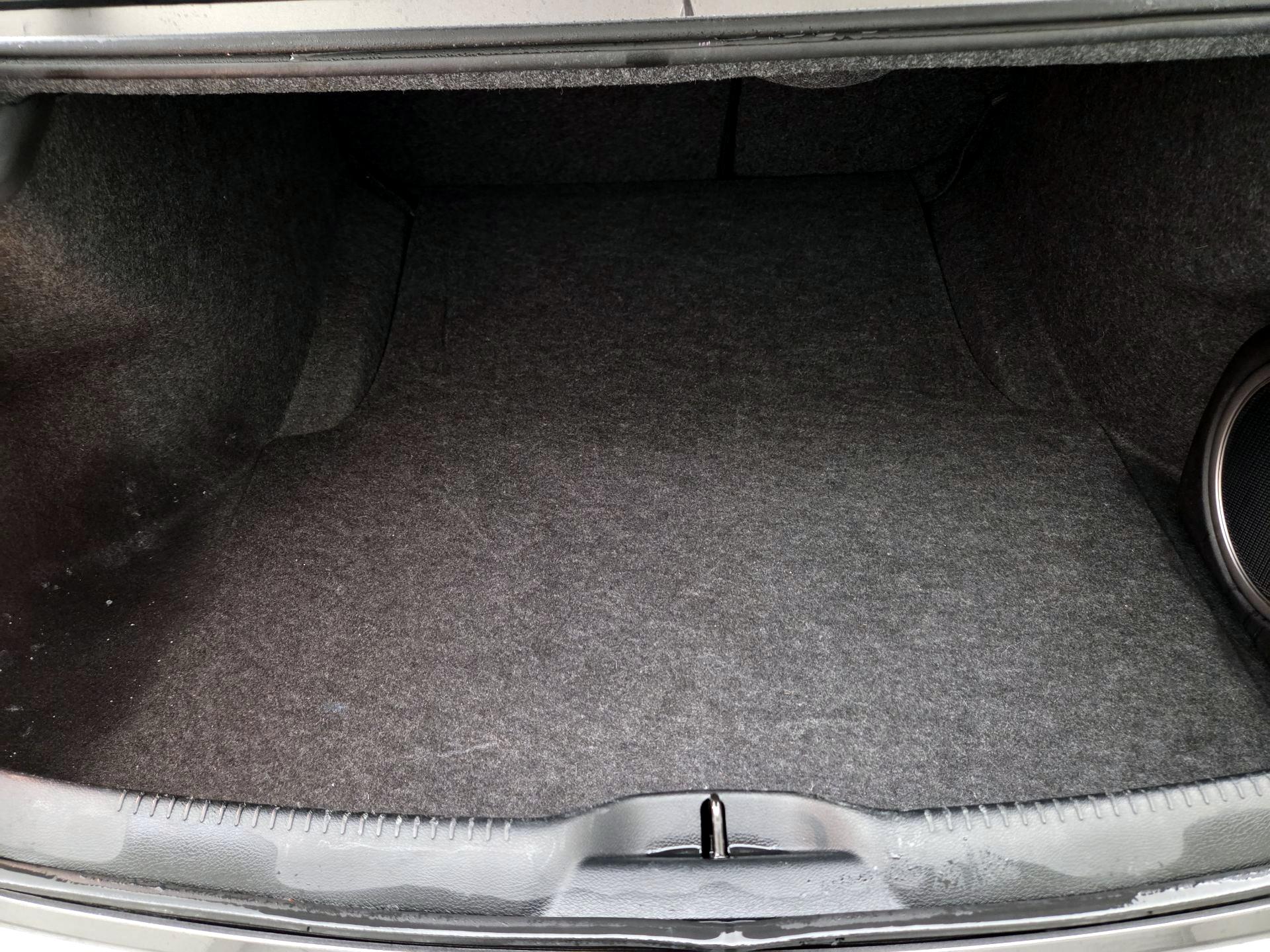 Thumbnail: 2023 Chrysler 300 - 20