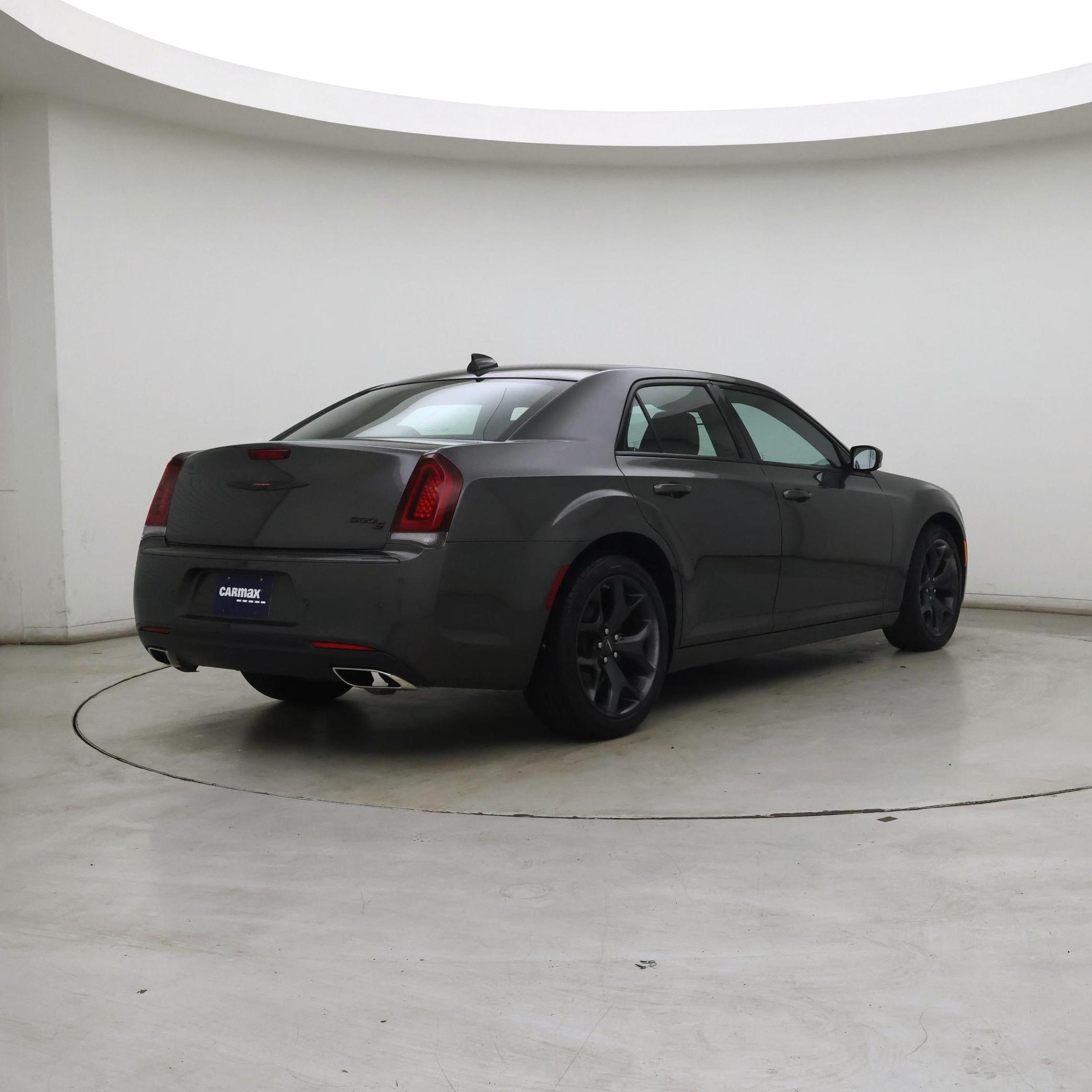 Thumbnail: 2023 Chrysler 300 - 8