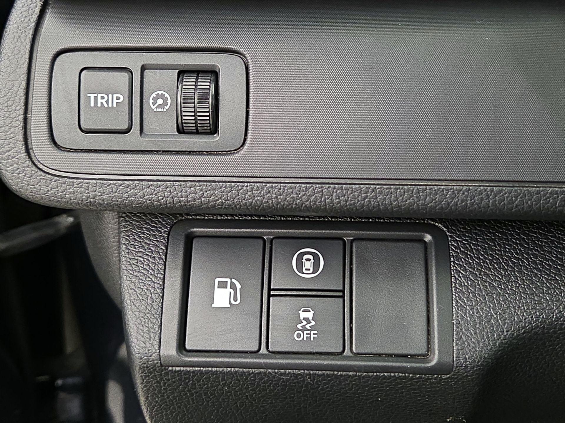 Thumbnail: 2019 Honda Insight - 13