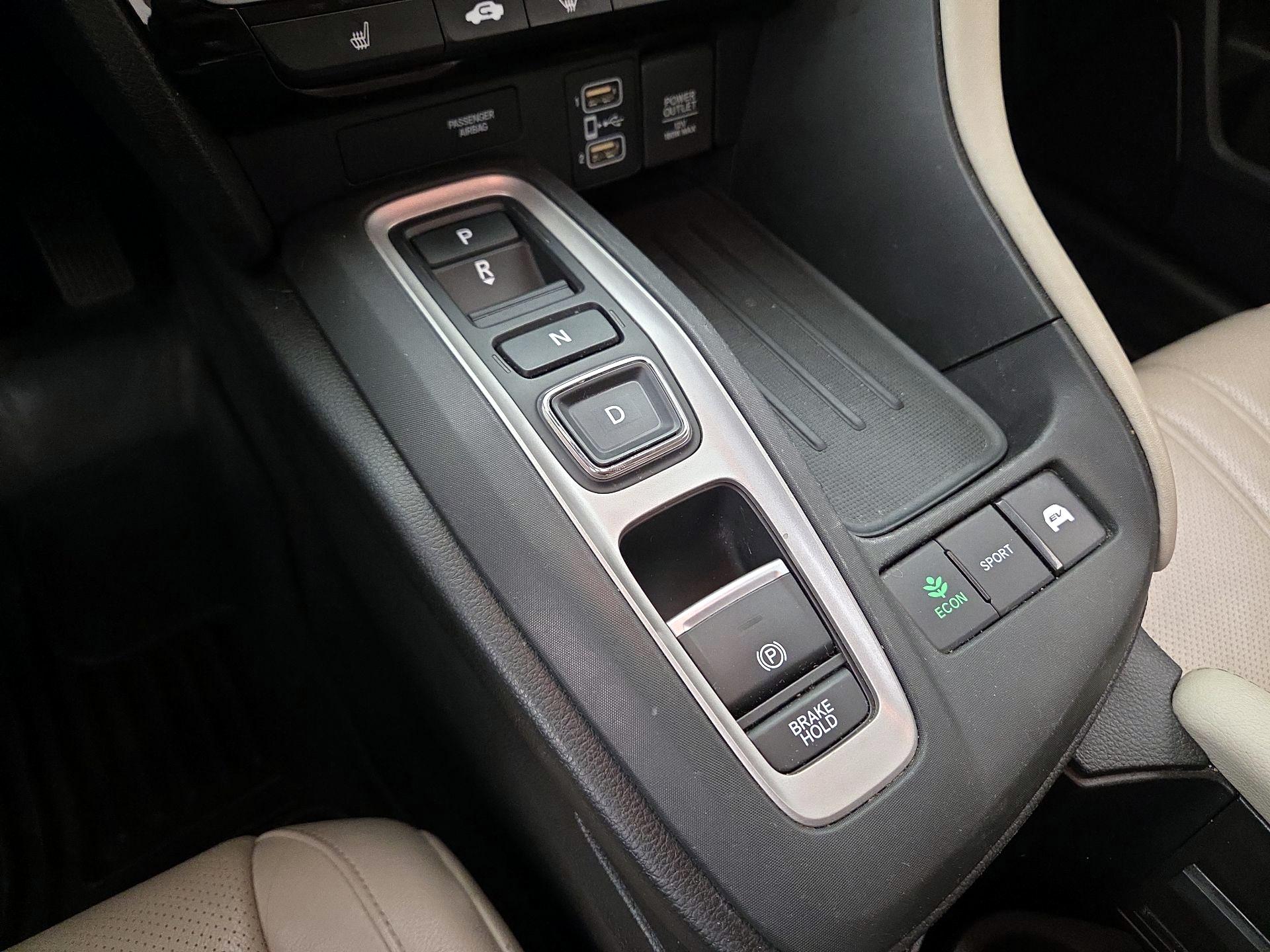 Thumbnail: 2019 Honda Insight - 17