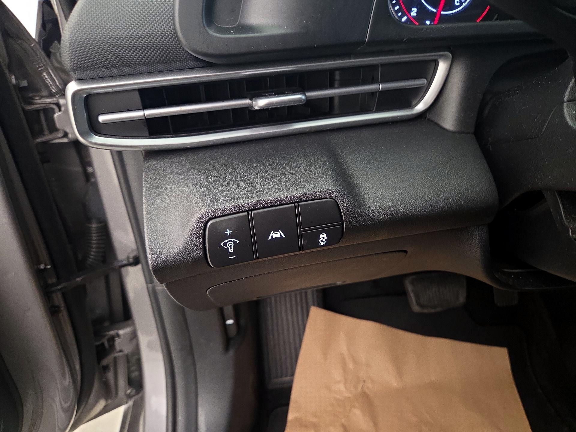 Thumbnail: 2023 Hyundai Elantra - 13