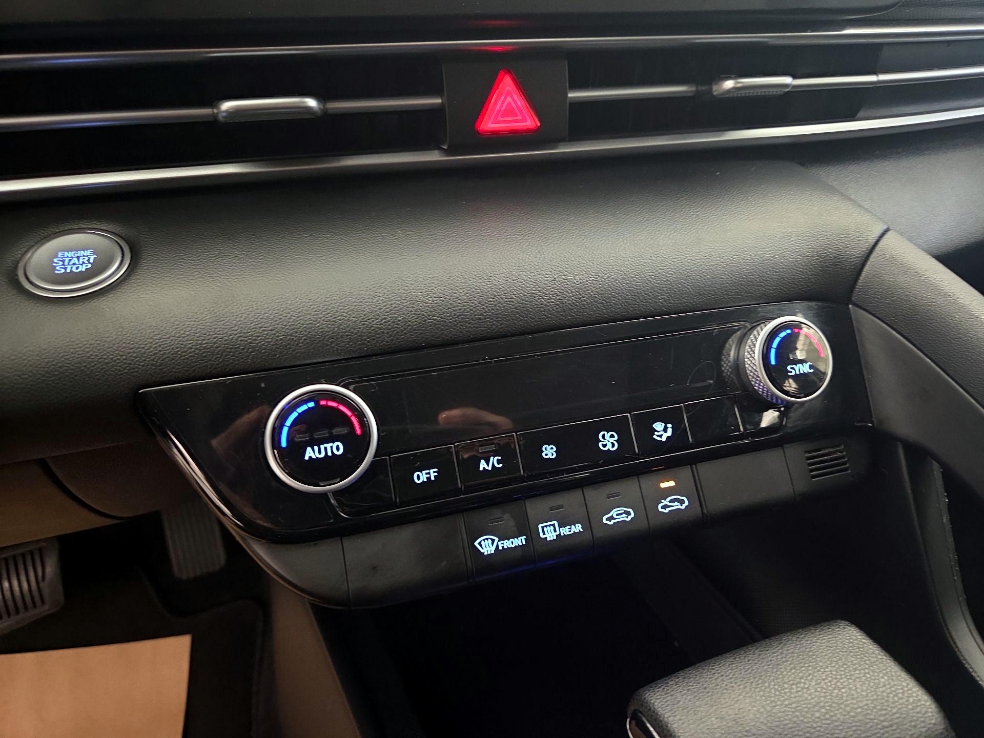 Thumbnail: 2023 Hyundai Elantra - 16