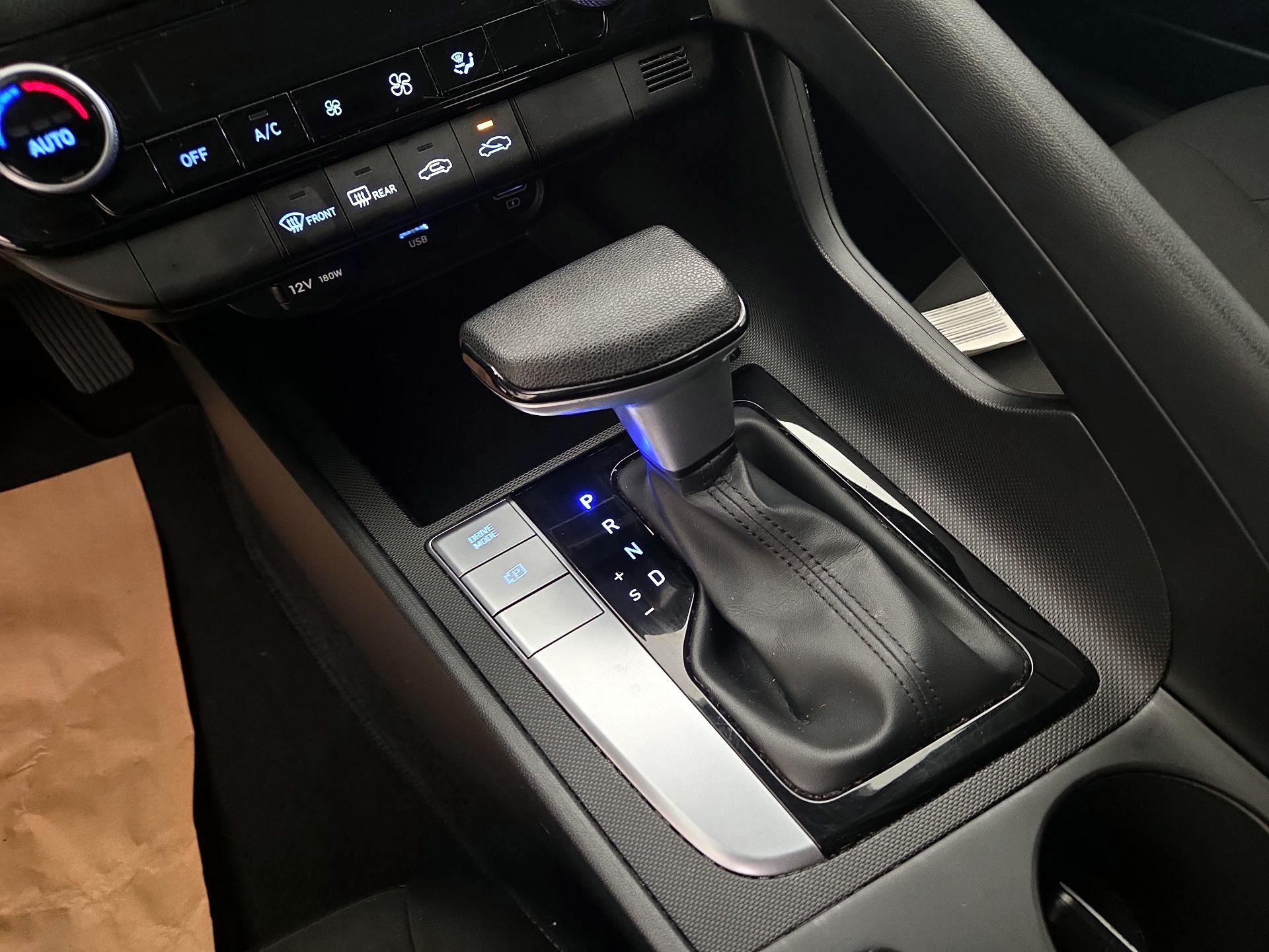 Thumbnail: 2023 Hyundai Elantra - 17