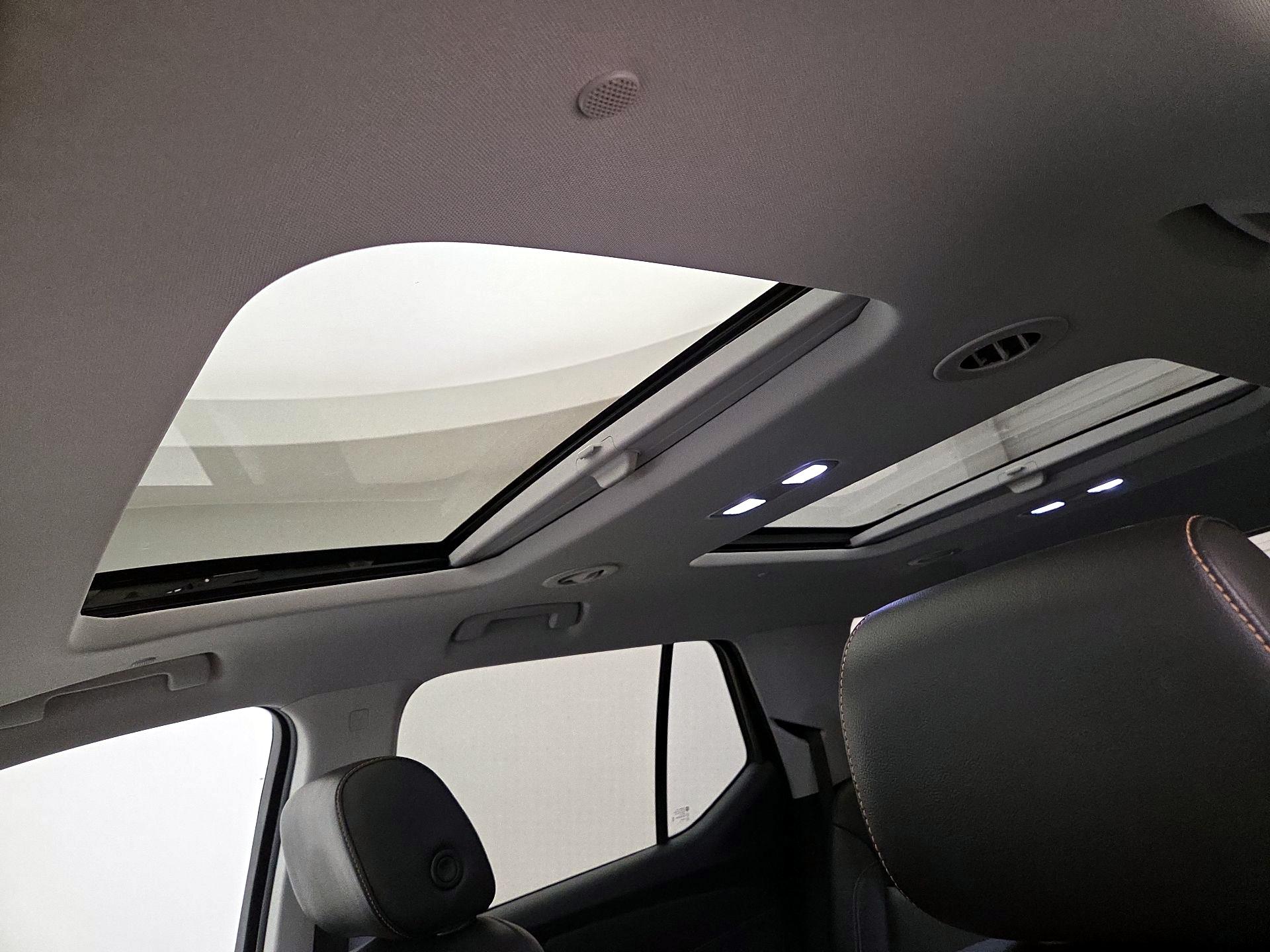 Thumbnail: 2021 Chevrolet Traverse - 19